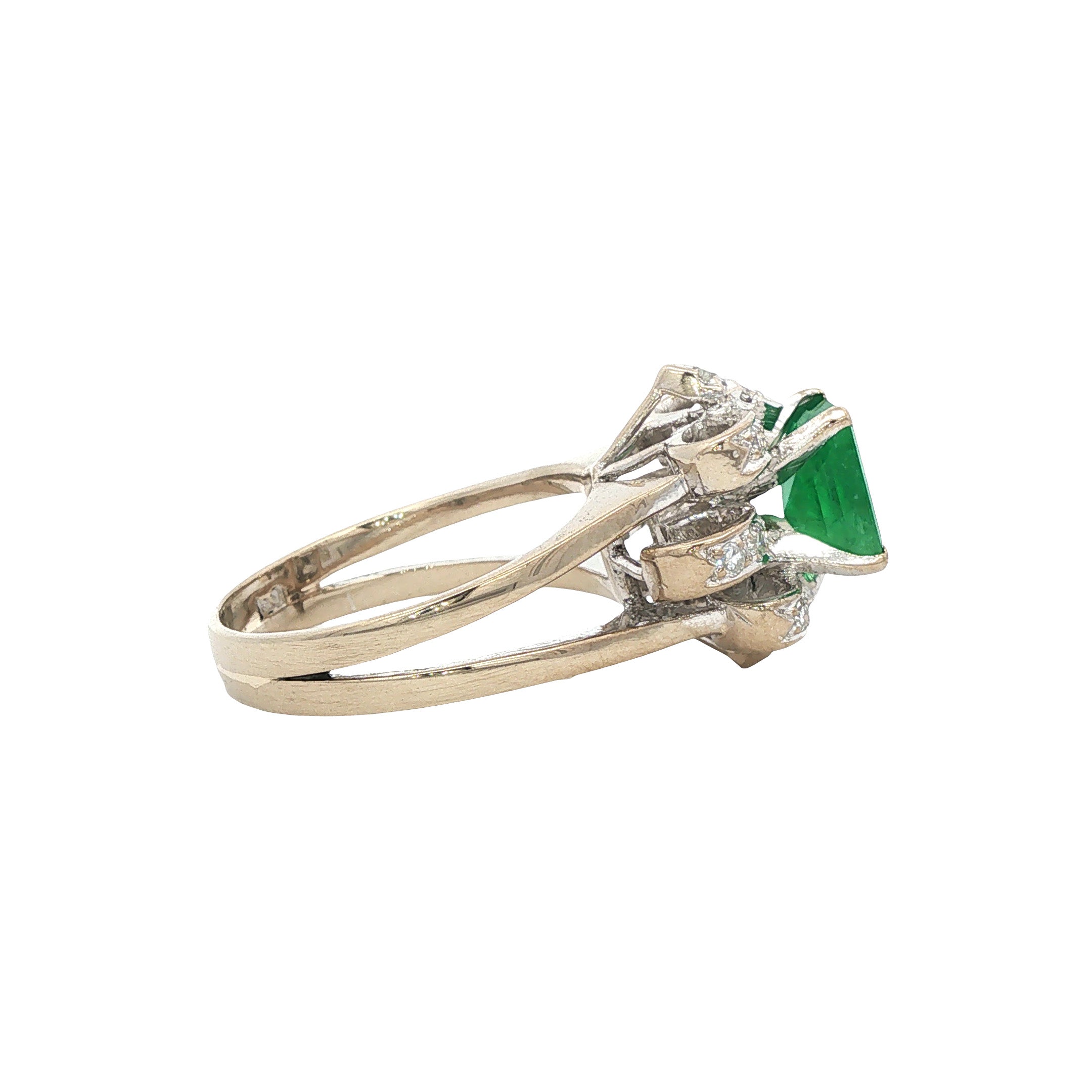Vintage ring met smaragd en diamant 12 kt