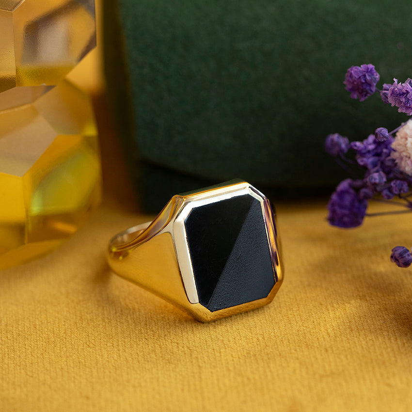 14 kt gold signet ring with onyx and colored gemstone