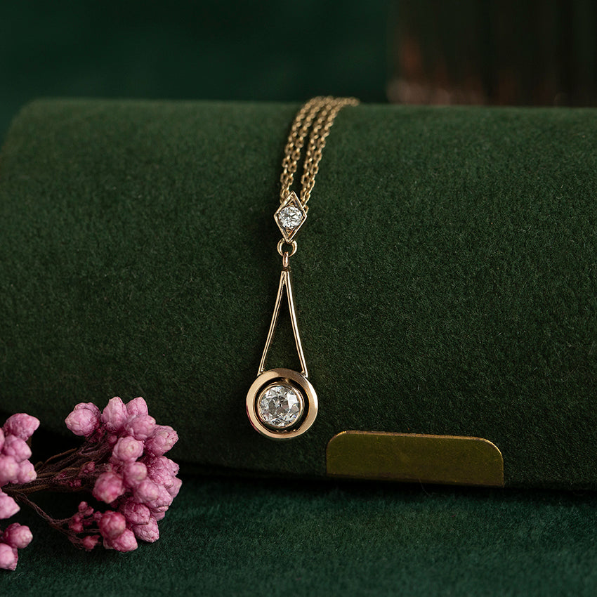 Vintage hanger met diamant 12 kt