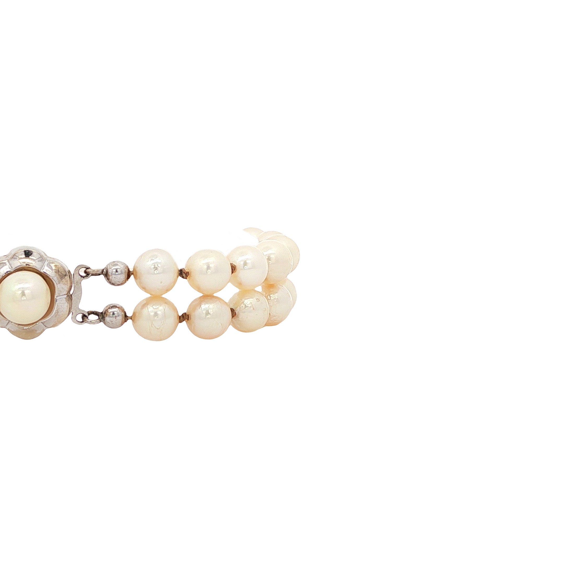 Vintage pearl bracelet with 14 kt white gold clasp