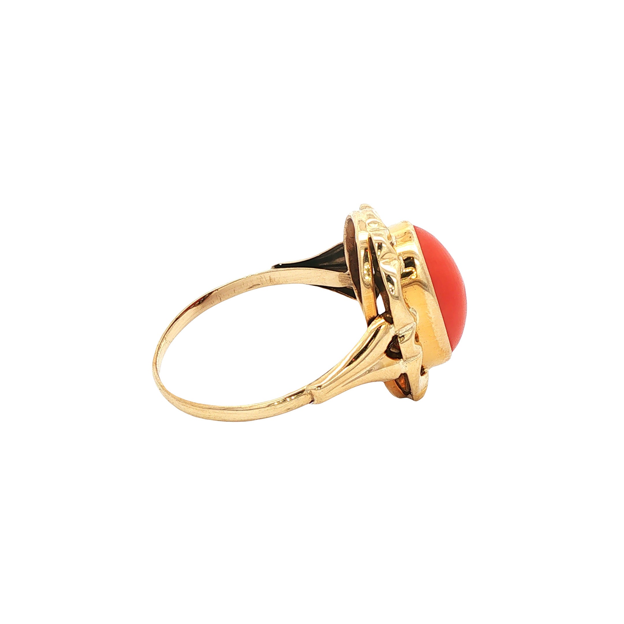 Gouden vintage ring met bloedkoraal 14 kt