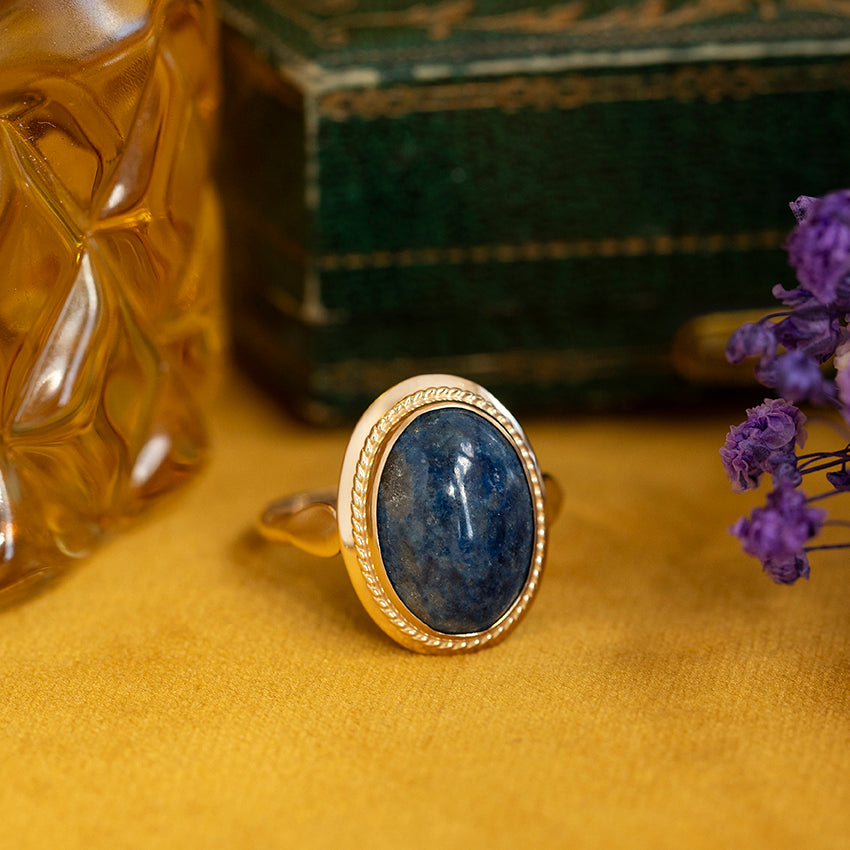 Gouden vintage ring met lapis lazuli 14 kt