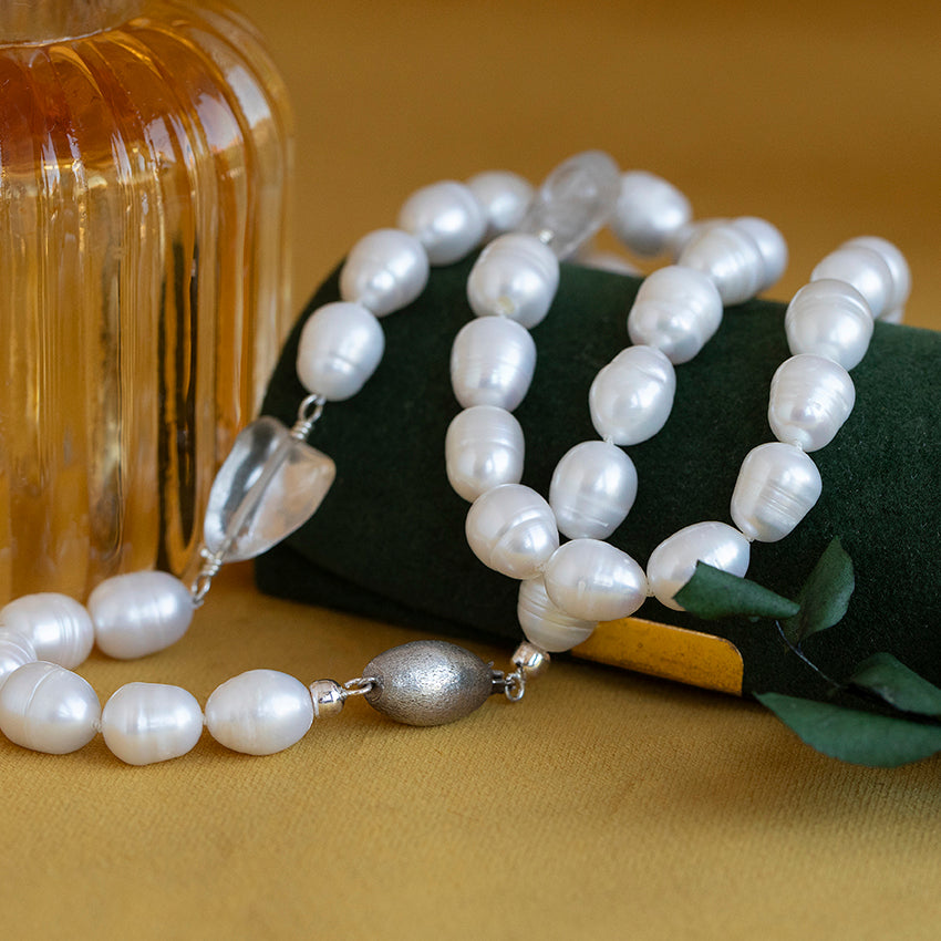Vintage parel en kwarts collier met zilveren sluiting 835