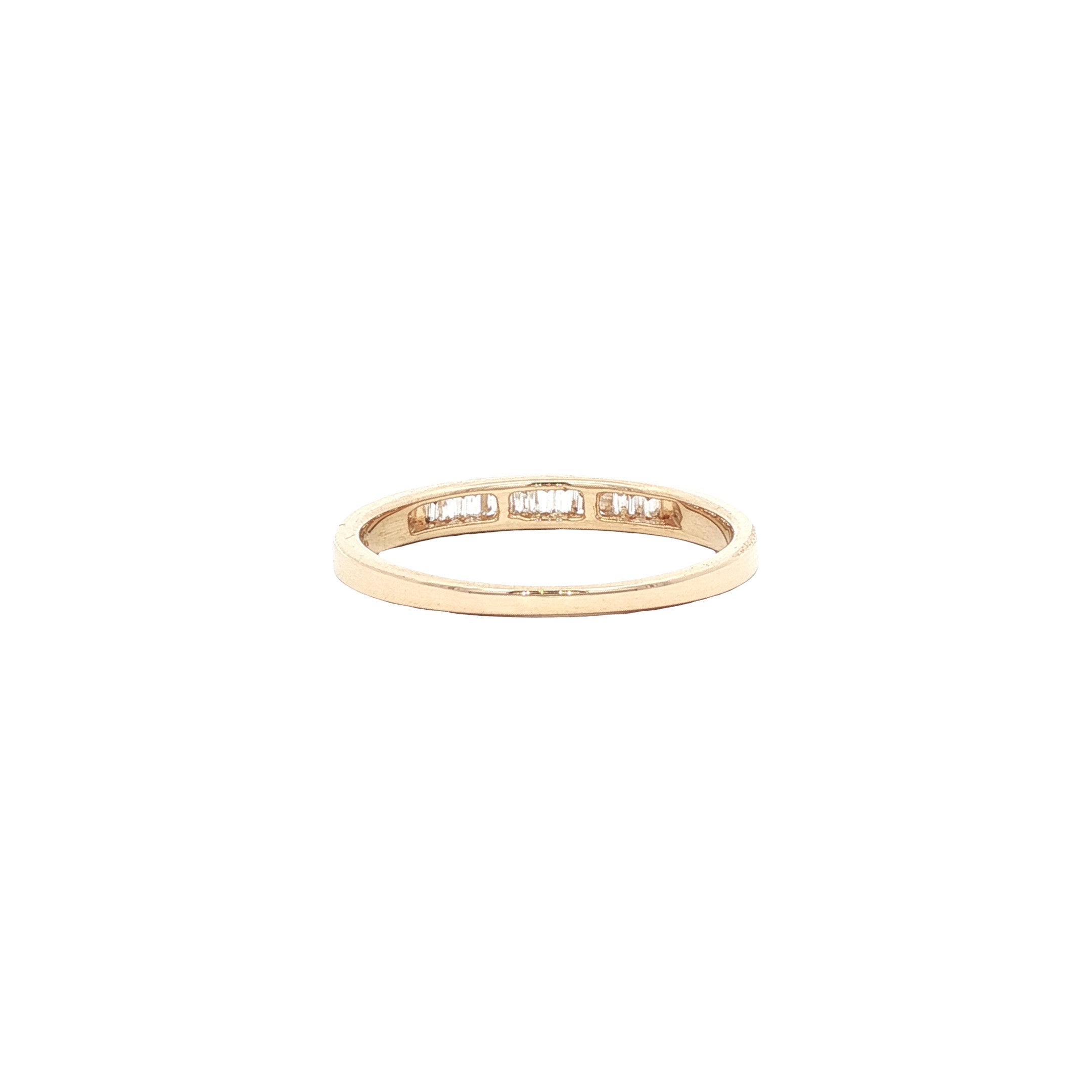 14 kt gold ring with a diamond