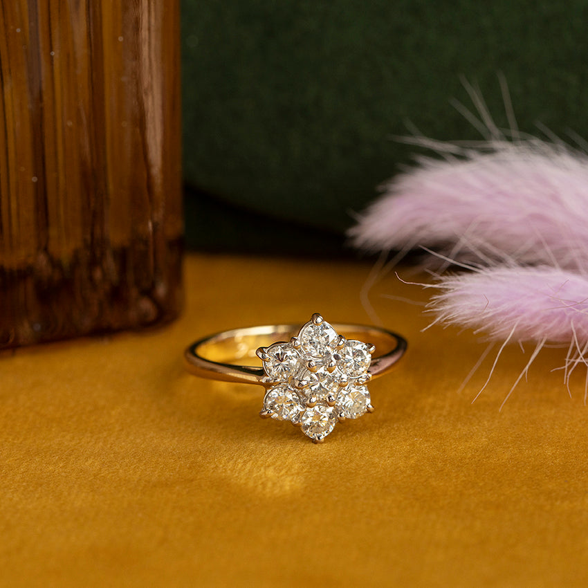 Gouden vintage entourage ring met diamant 18 kt