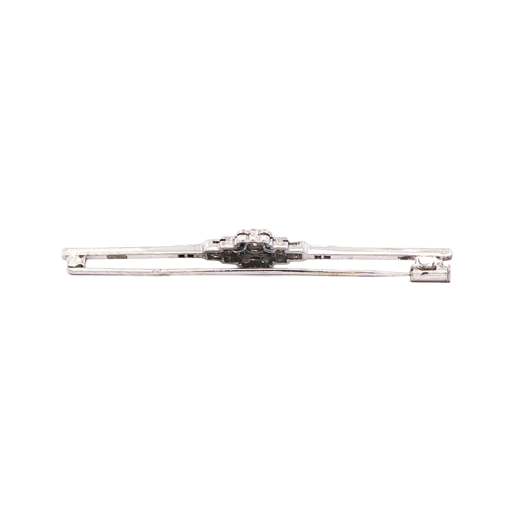 White gold brooch with sapphire and diamond 18 kt/850