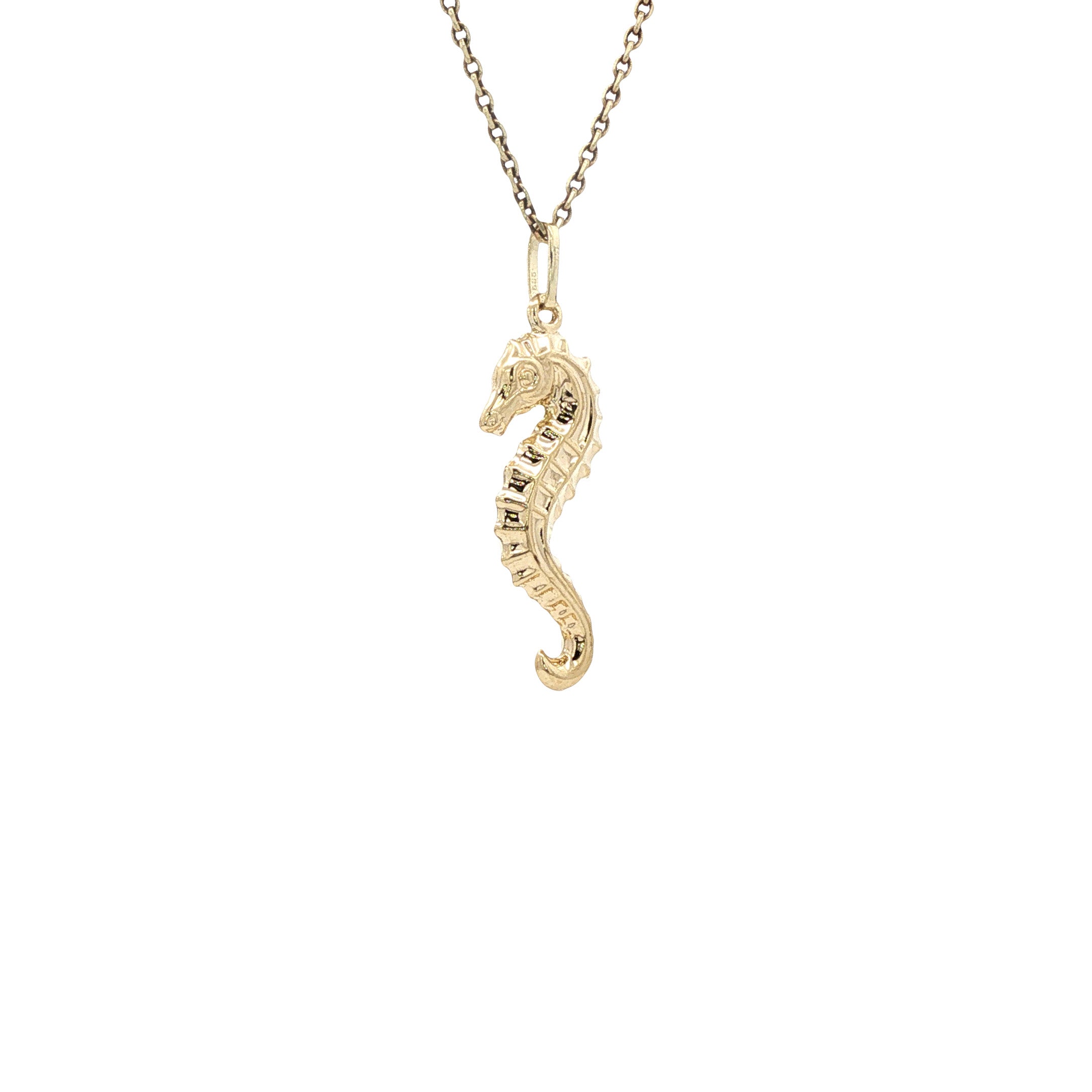 Gold vintage seahorse pendant 14 kt