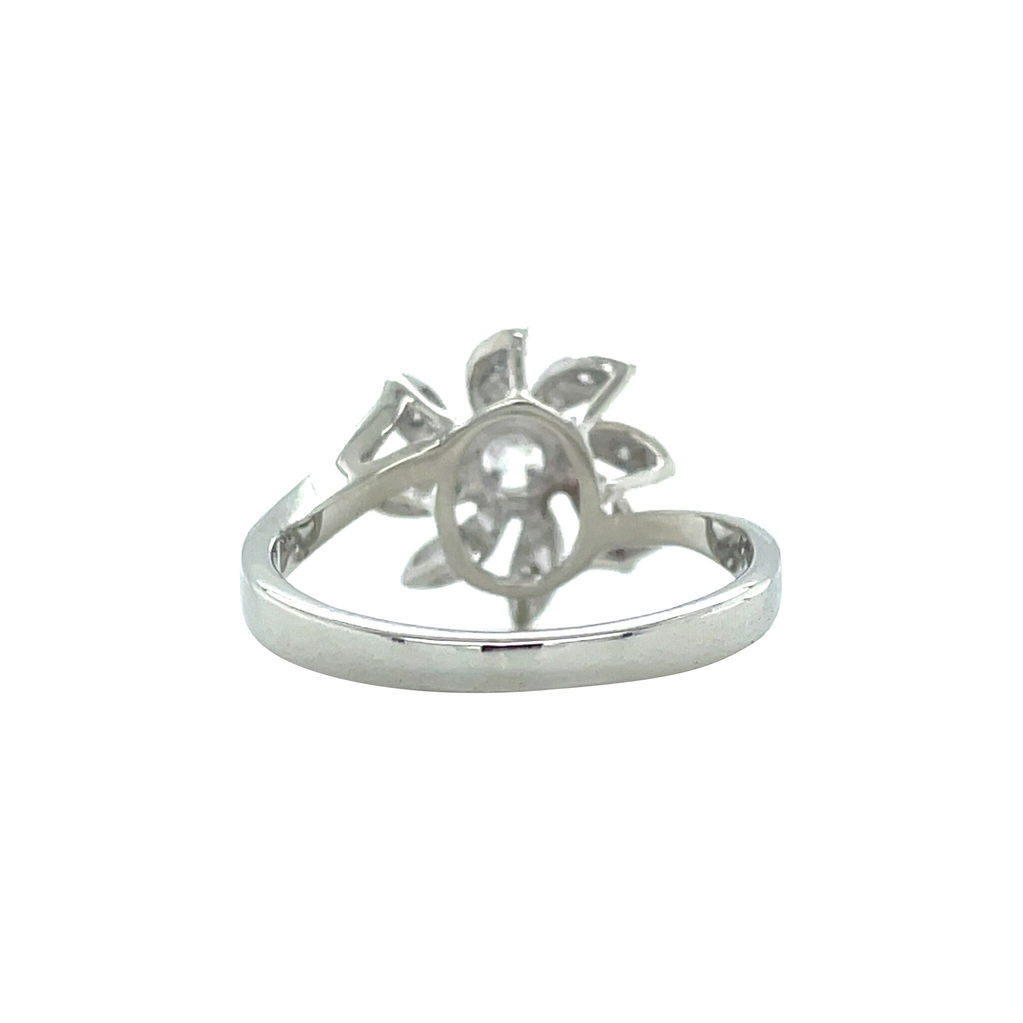 White gold vintage entourage ring with diamond 14 kt