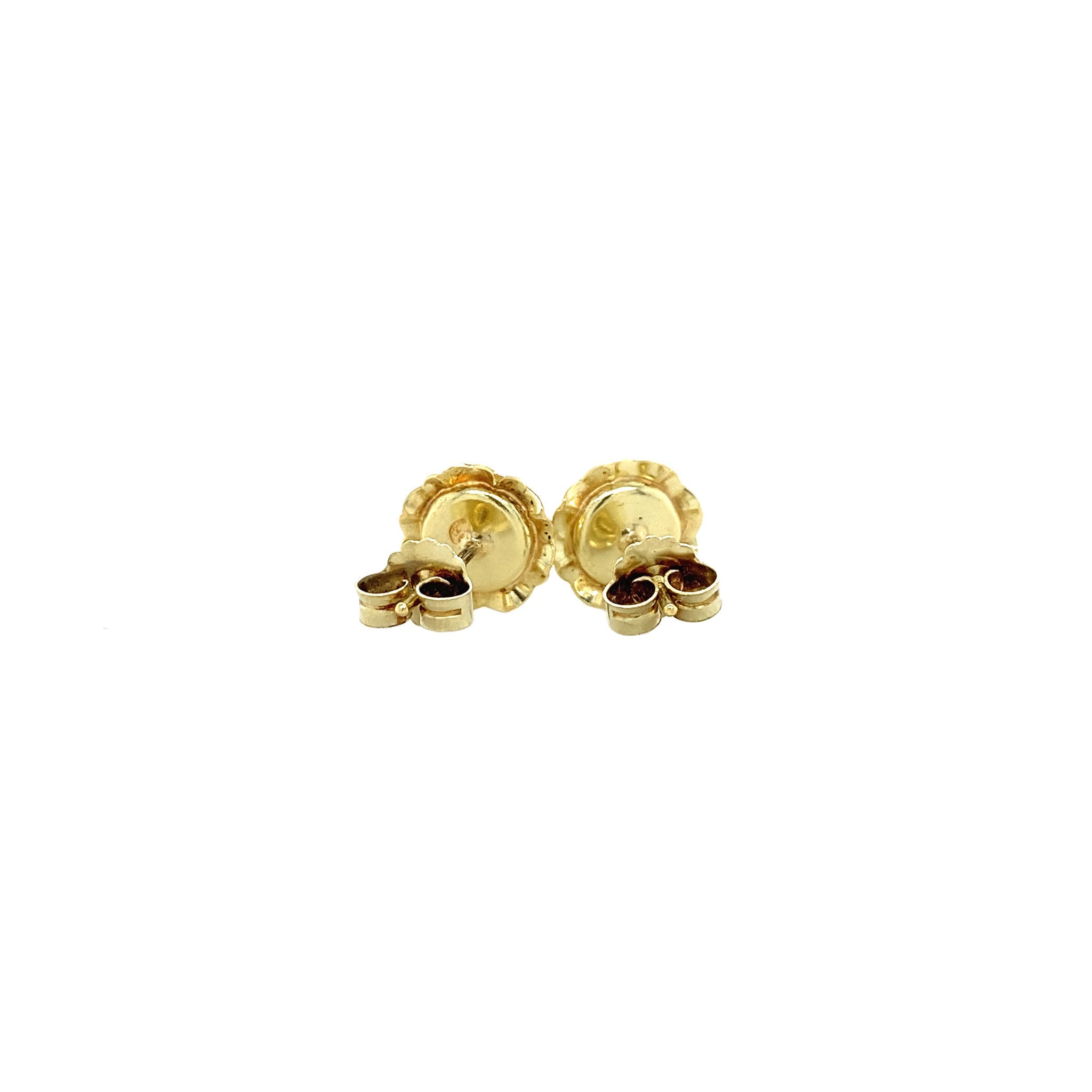 Gouden oorstekers met granaat 14 krt