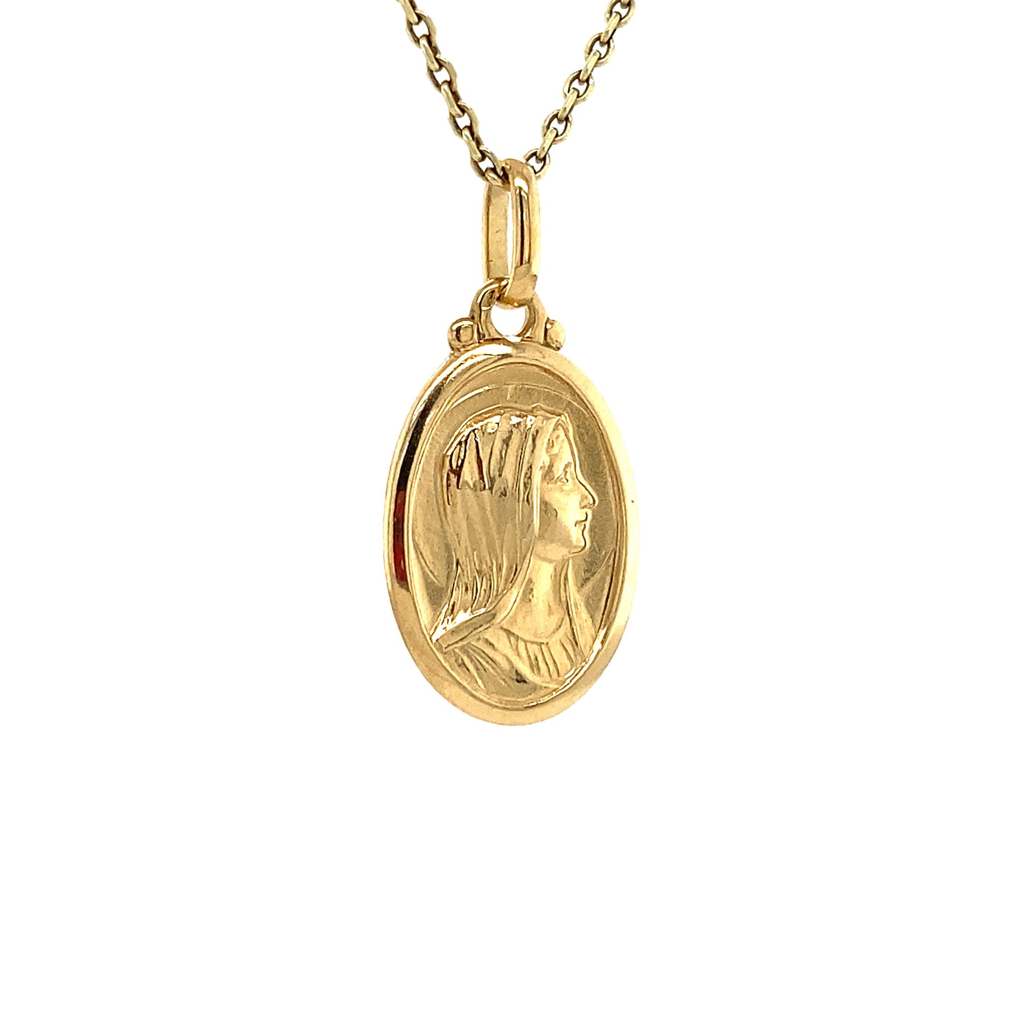 Gold pendant maria with veil 18 krt