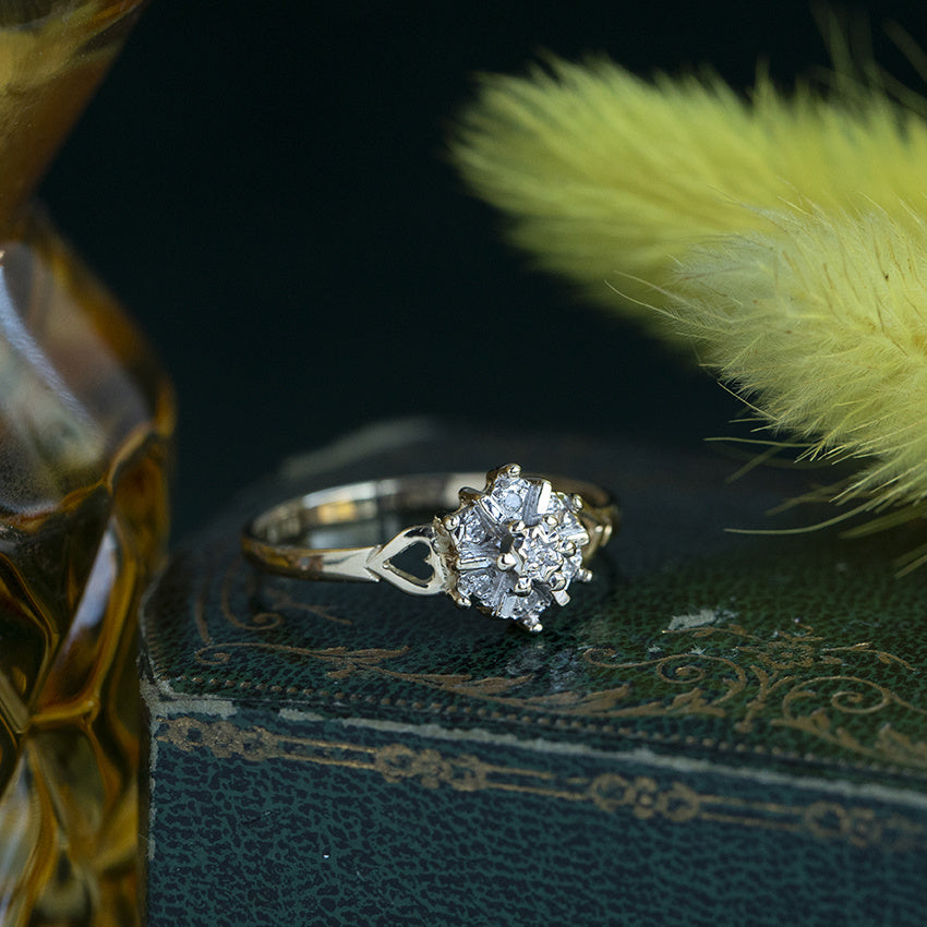 Vintage gold cluster ring with diamond, 14 kt