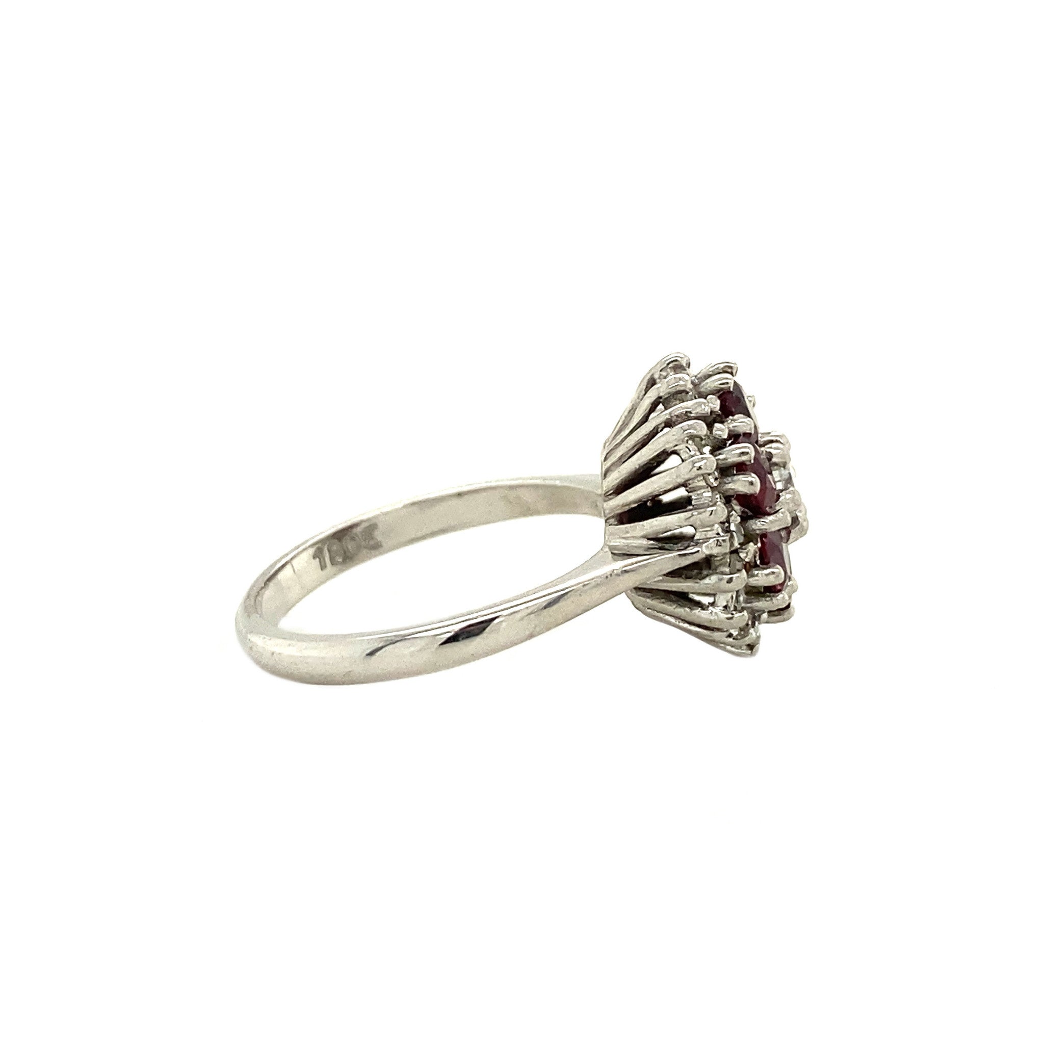 Gold ring with ruby and diamond 14 krt