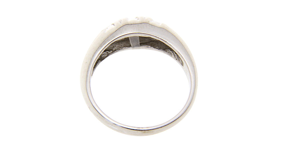 White gold ring with diamond 14 carat