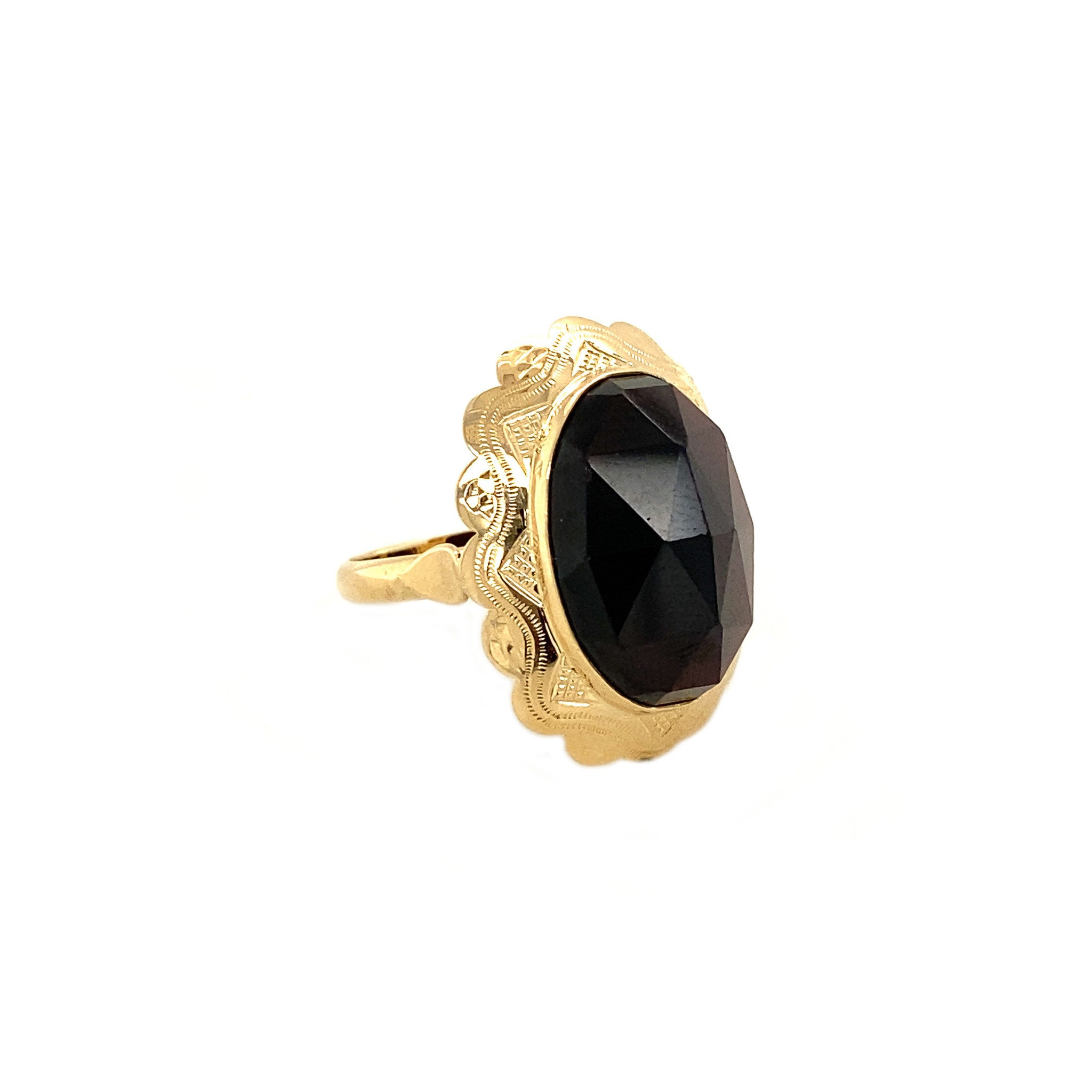 Gouden ring met granaat 14 krt