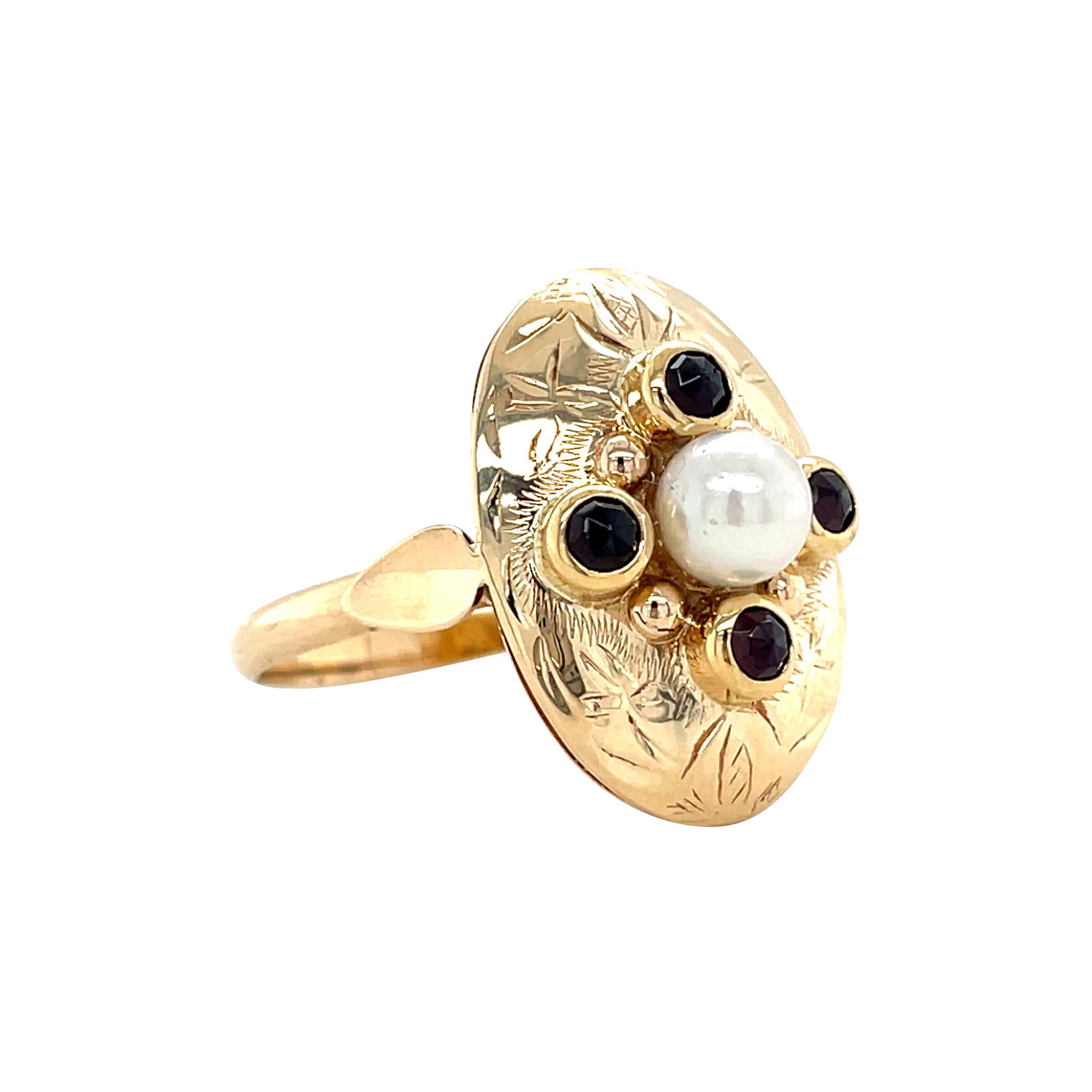 Gouden vintage entourage ring met parel en granaat 14 krt
