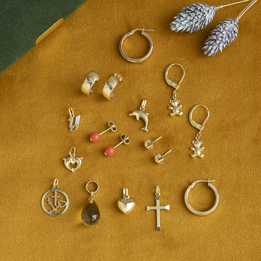 Gouden vintage letter Y hanger met diamant 14 krt