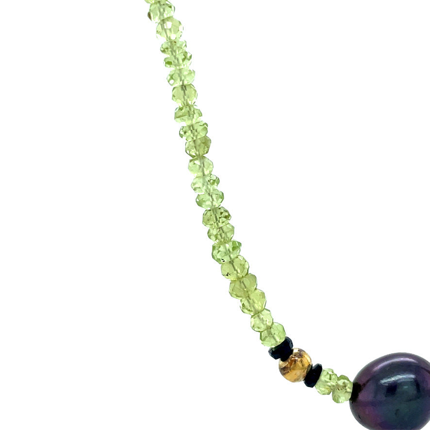 Peridot necklace with pearl and 14 kt gold clasp
