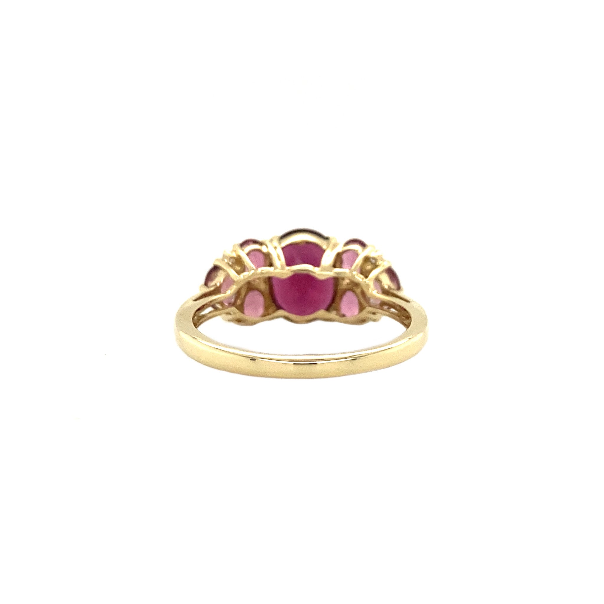 Ring met zirkonia en 9 krt