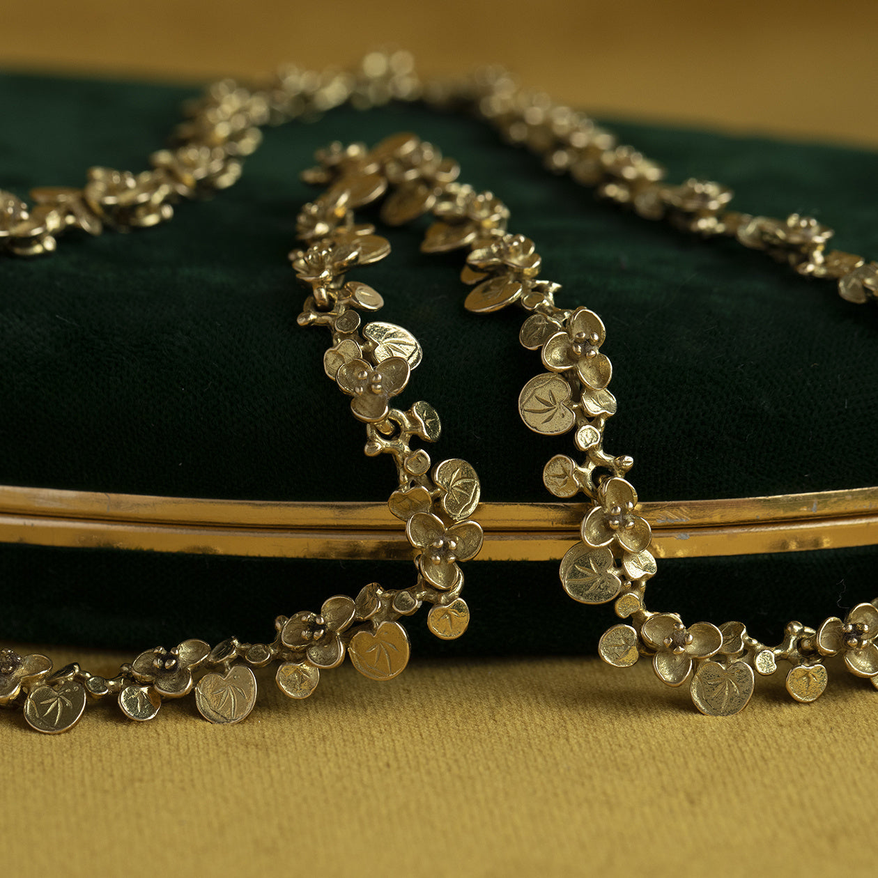 Gold fantasy necklace 14 kt