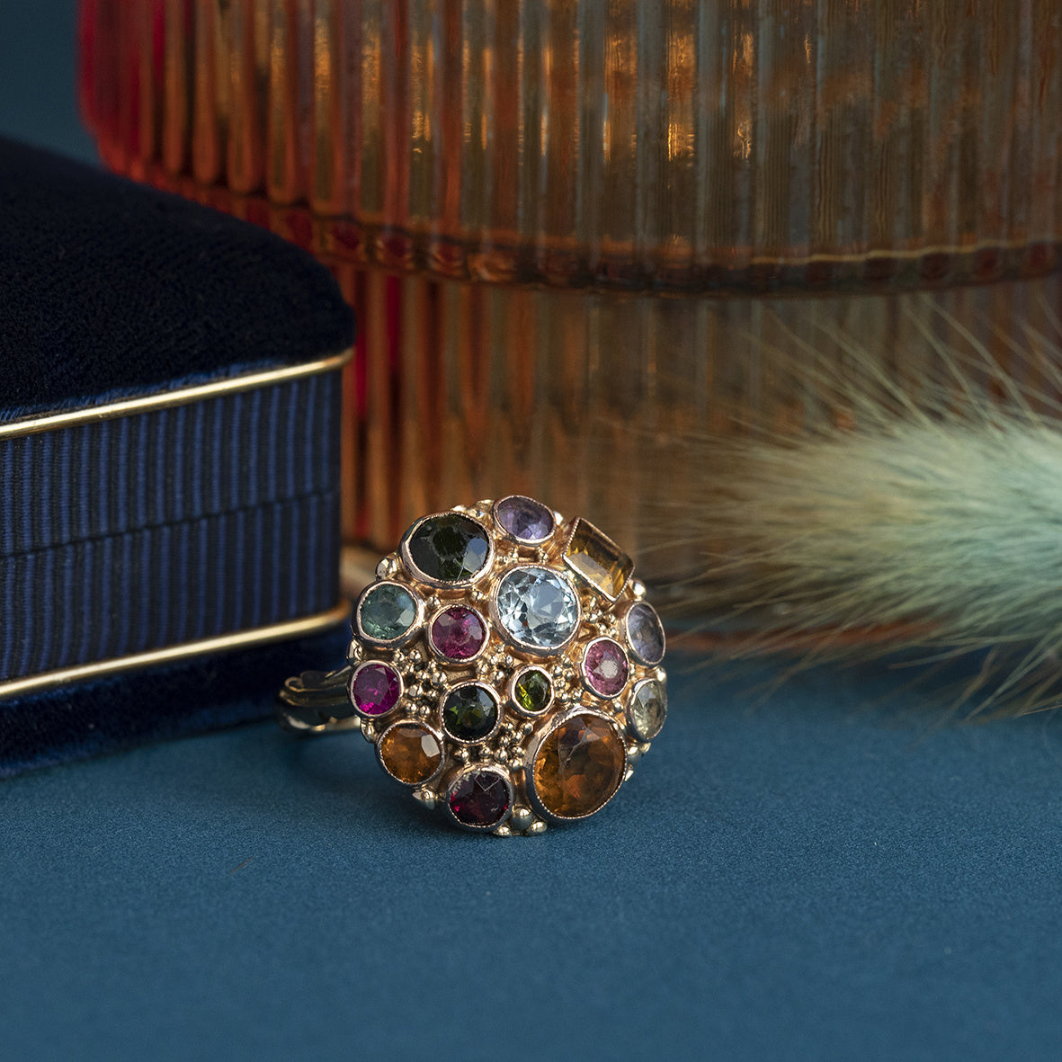 Gold cocktail ring 14 krt