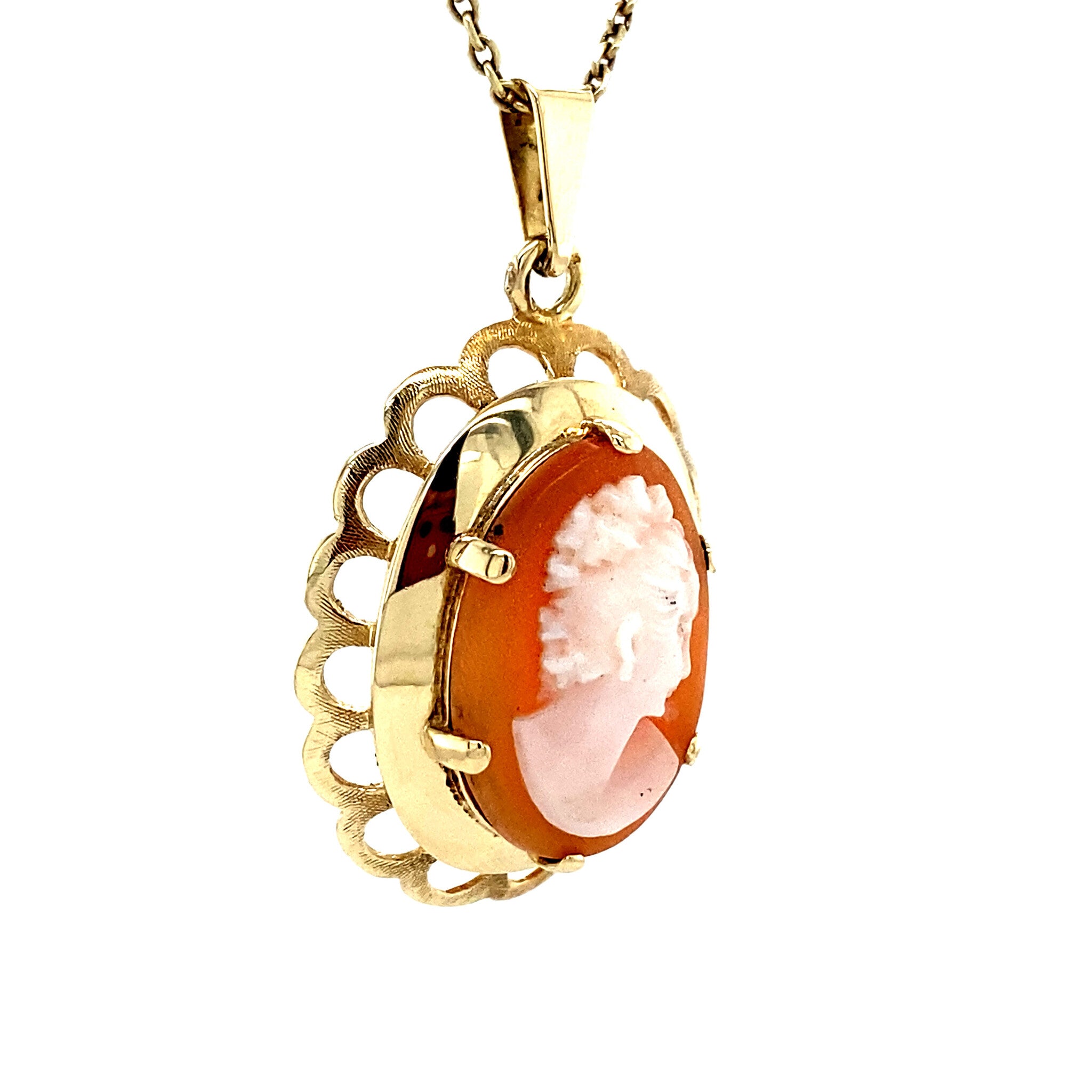Gold pendant with cameo 14 kt