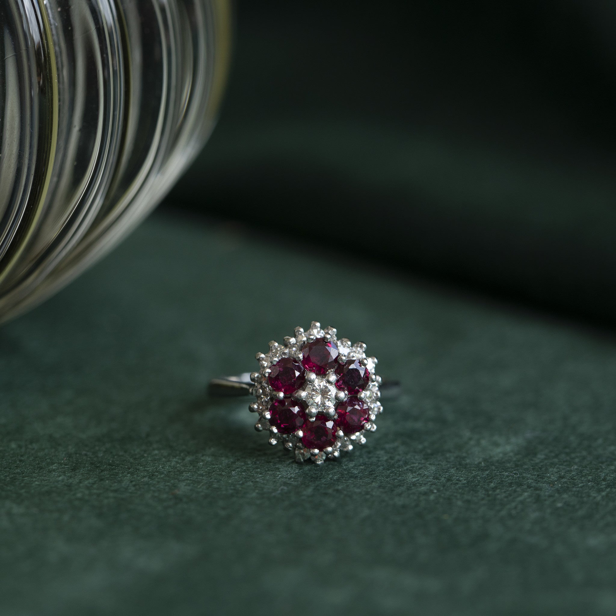 Gold ring with ruby and diamond 14 krt