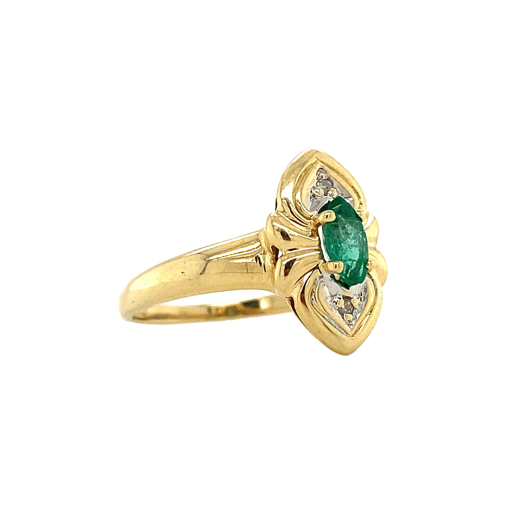 18 kt gold ring with emerald and diamond