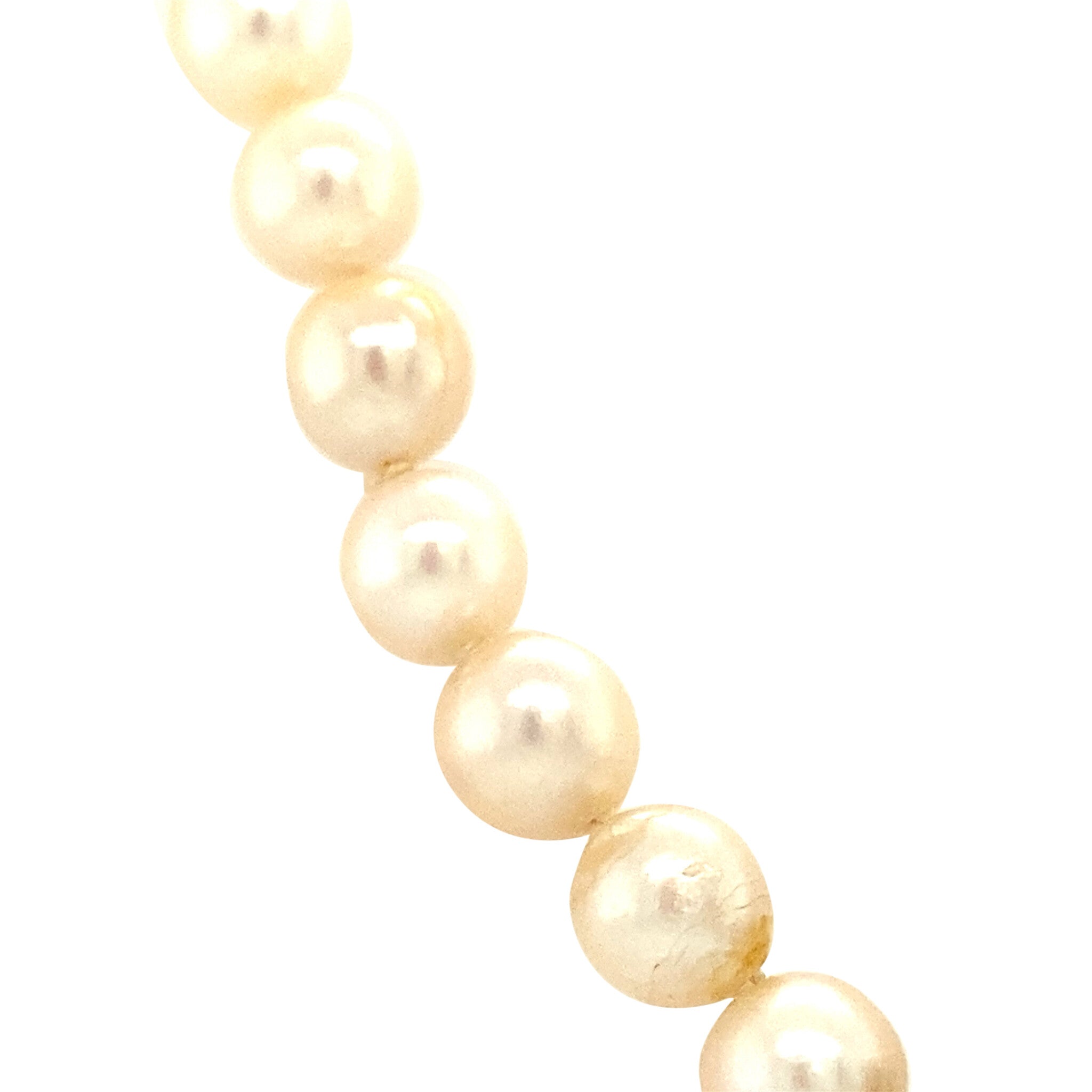 Parel collier met witgouden sluiting met robijn 14 krt