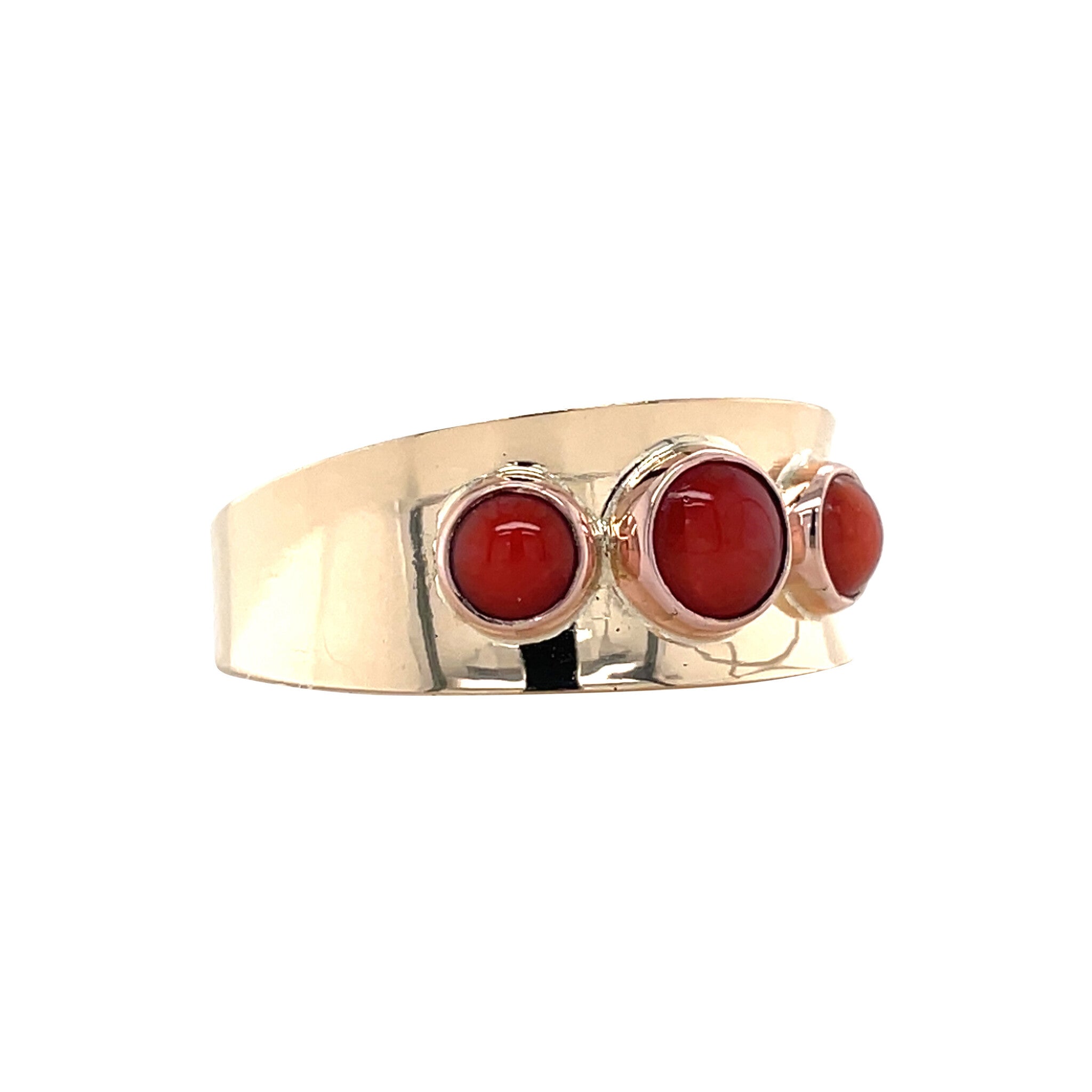 Gouden vintage ring met bloedkoraal 14 krt