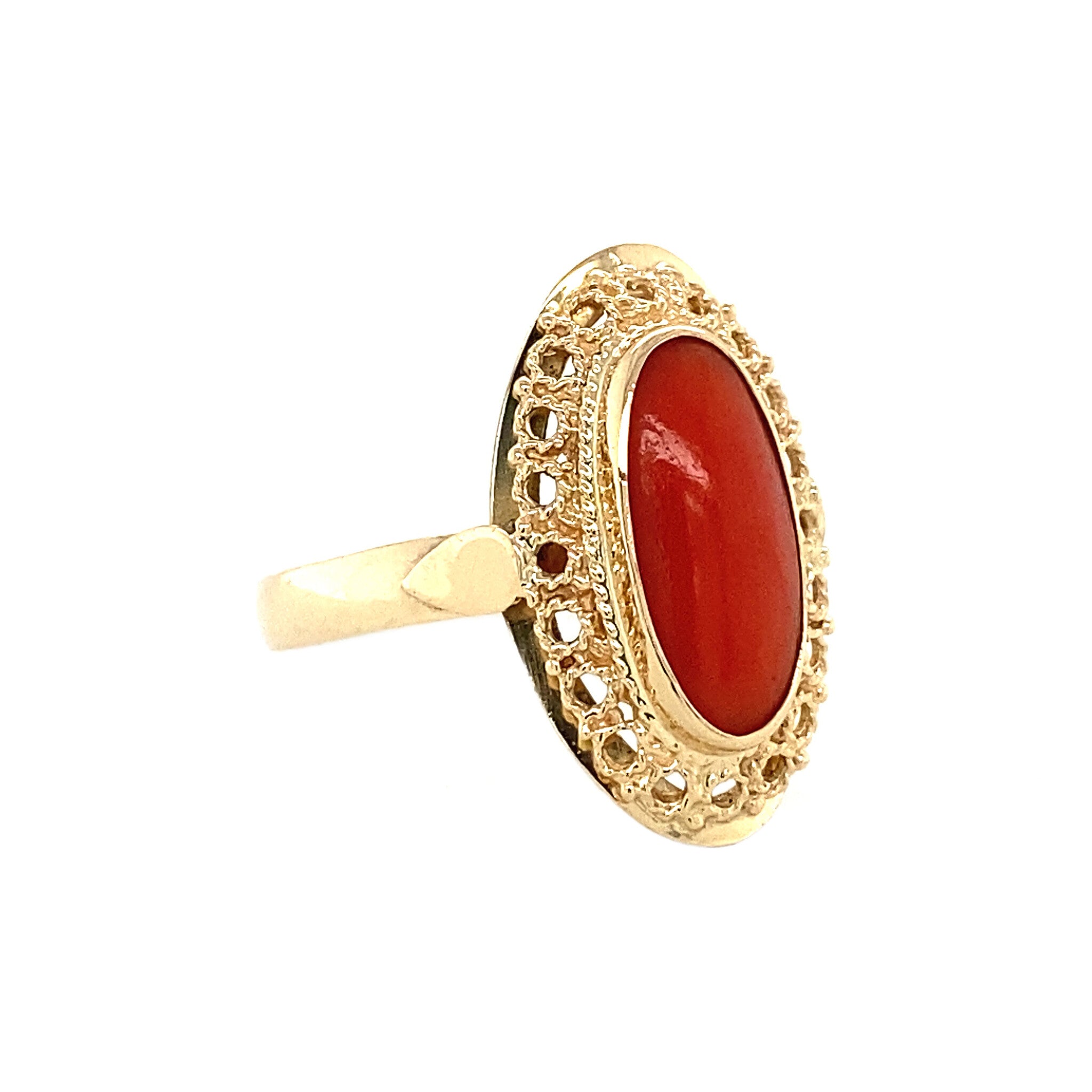 Gouden ring met bloedkoraal 14 krt