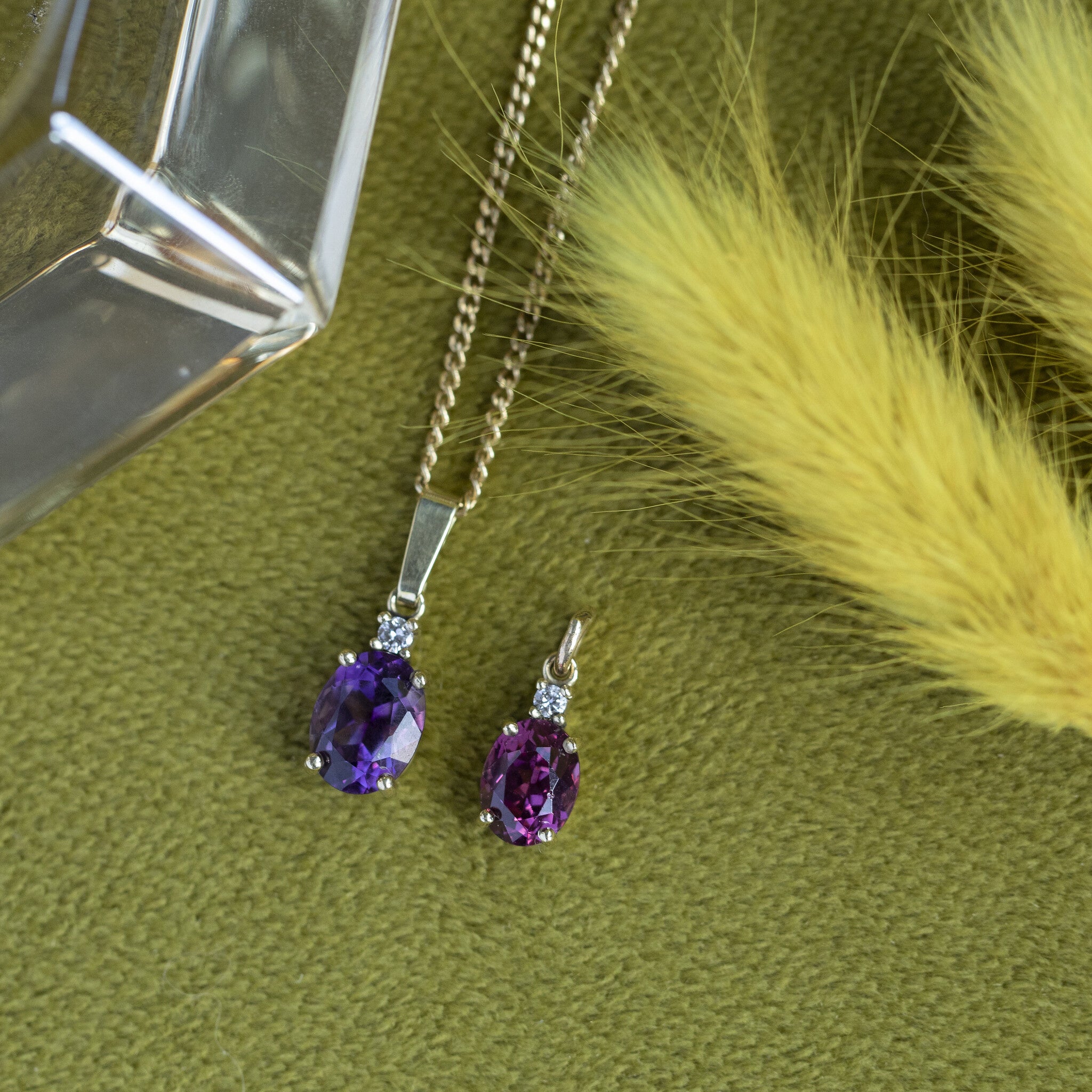 Gouden hanger met amethist 14 krt