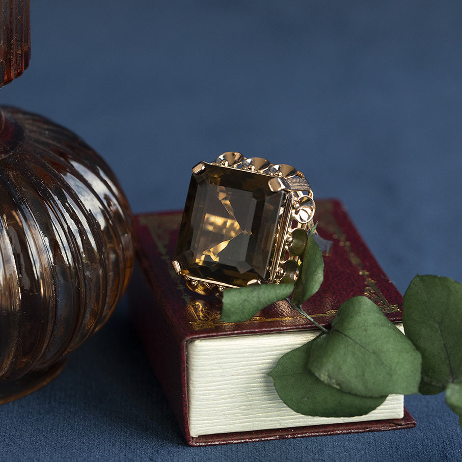Rose-gold vintage ring with smoky quartz 14 kt