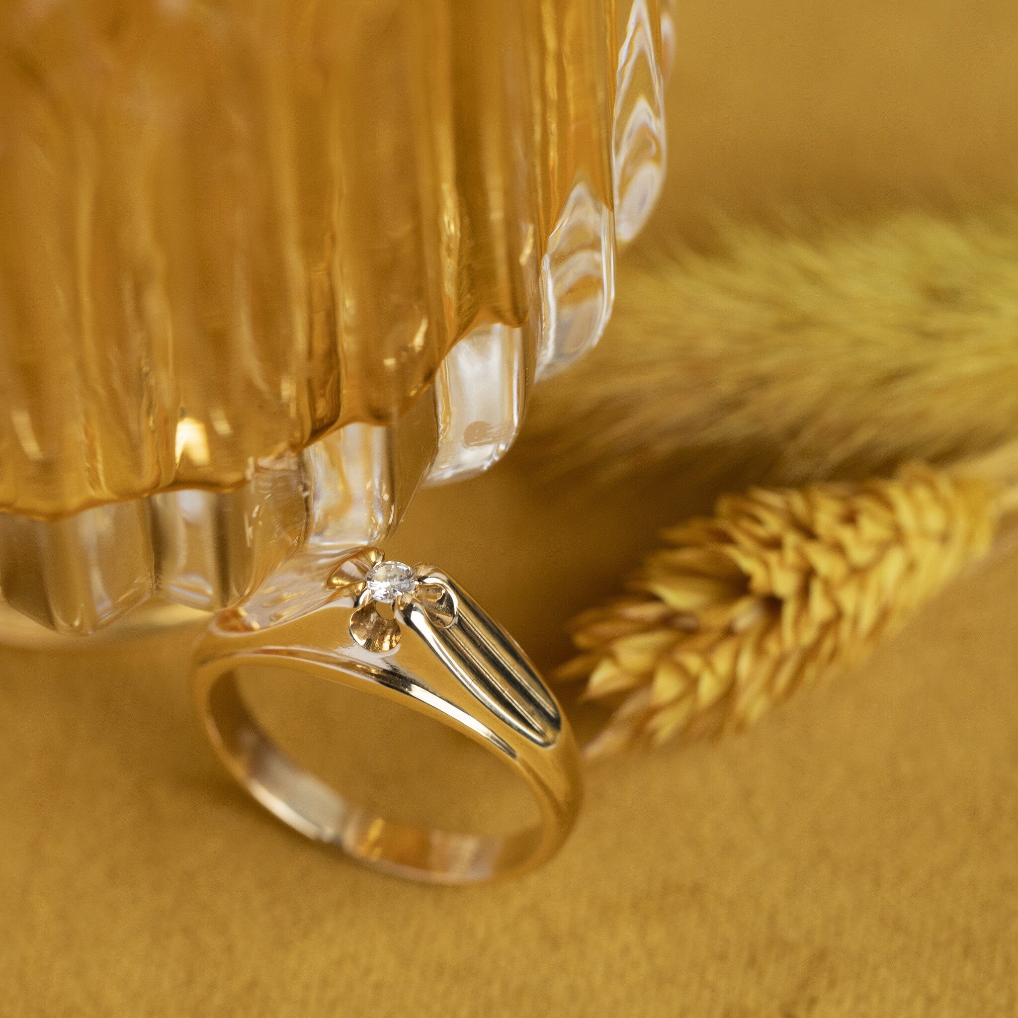 Gouden ring met diamant 18 krt