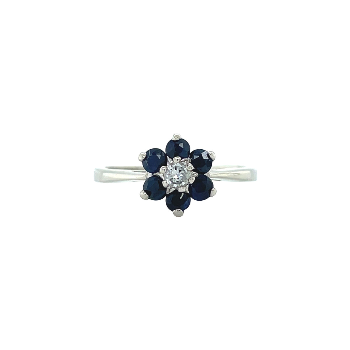 Vintage 12 kt gold entourage ring with sapphire and diamond