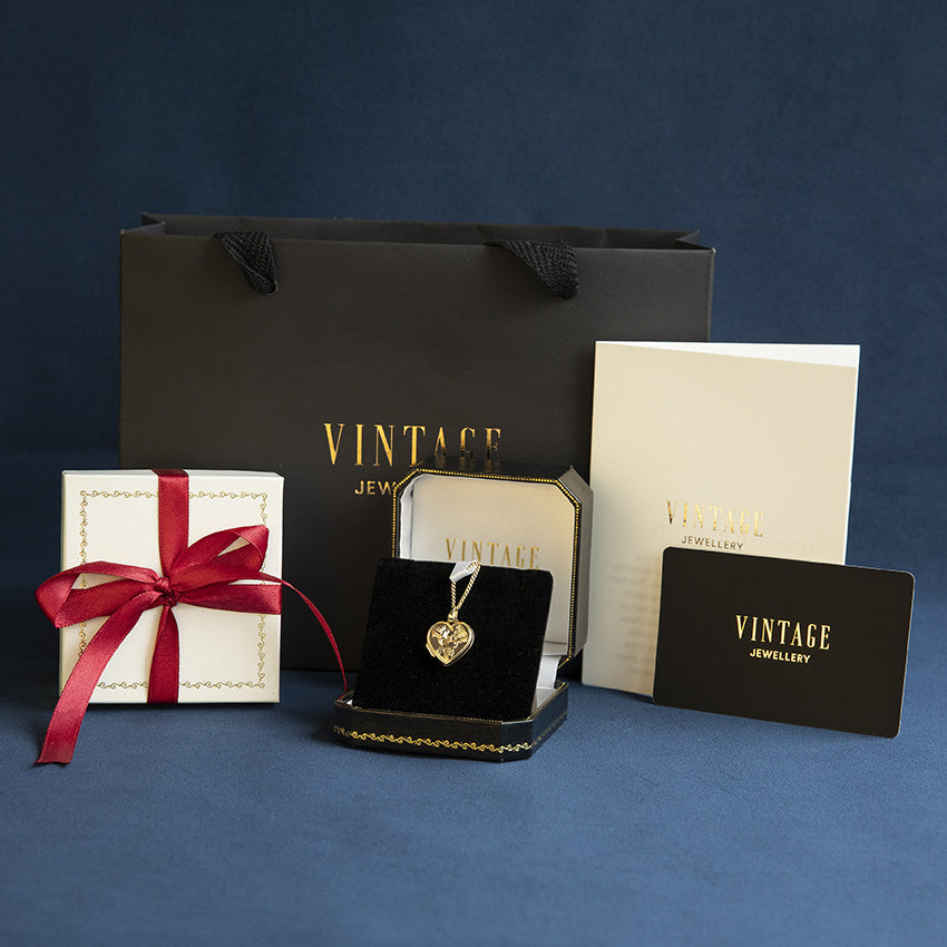 Gold vintage medallion 14 kt