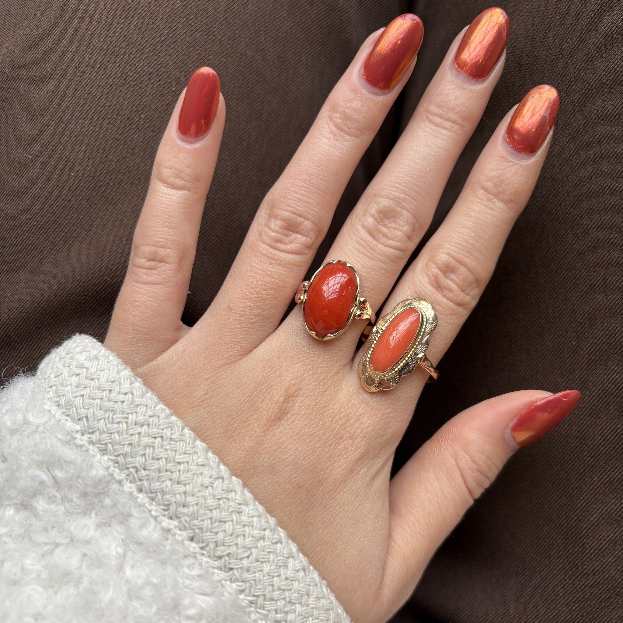 14 kt gold ring with blood coral