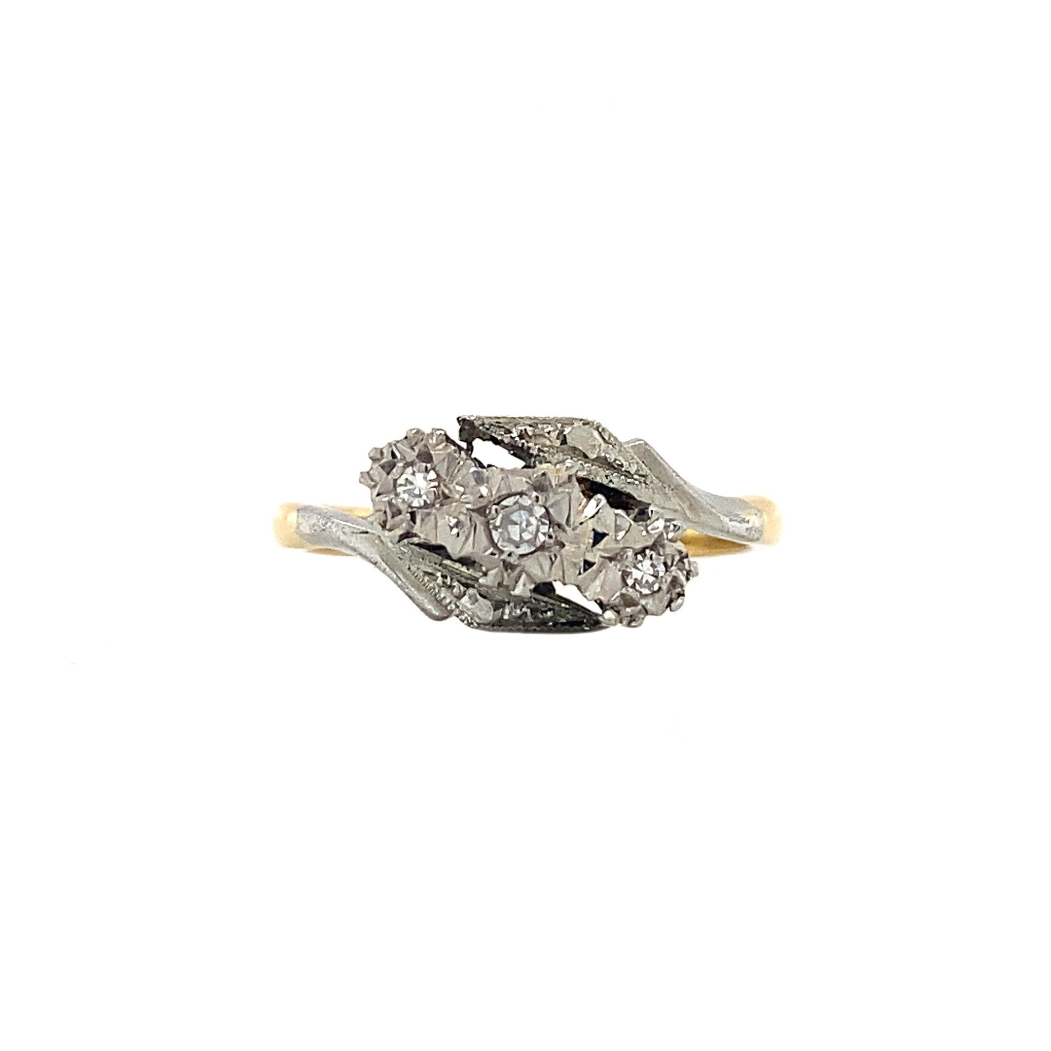 18 kt gold signet ring with diamond