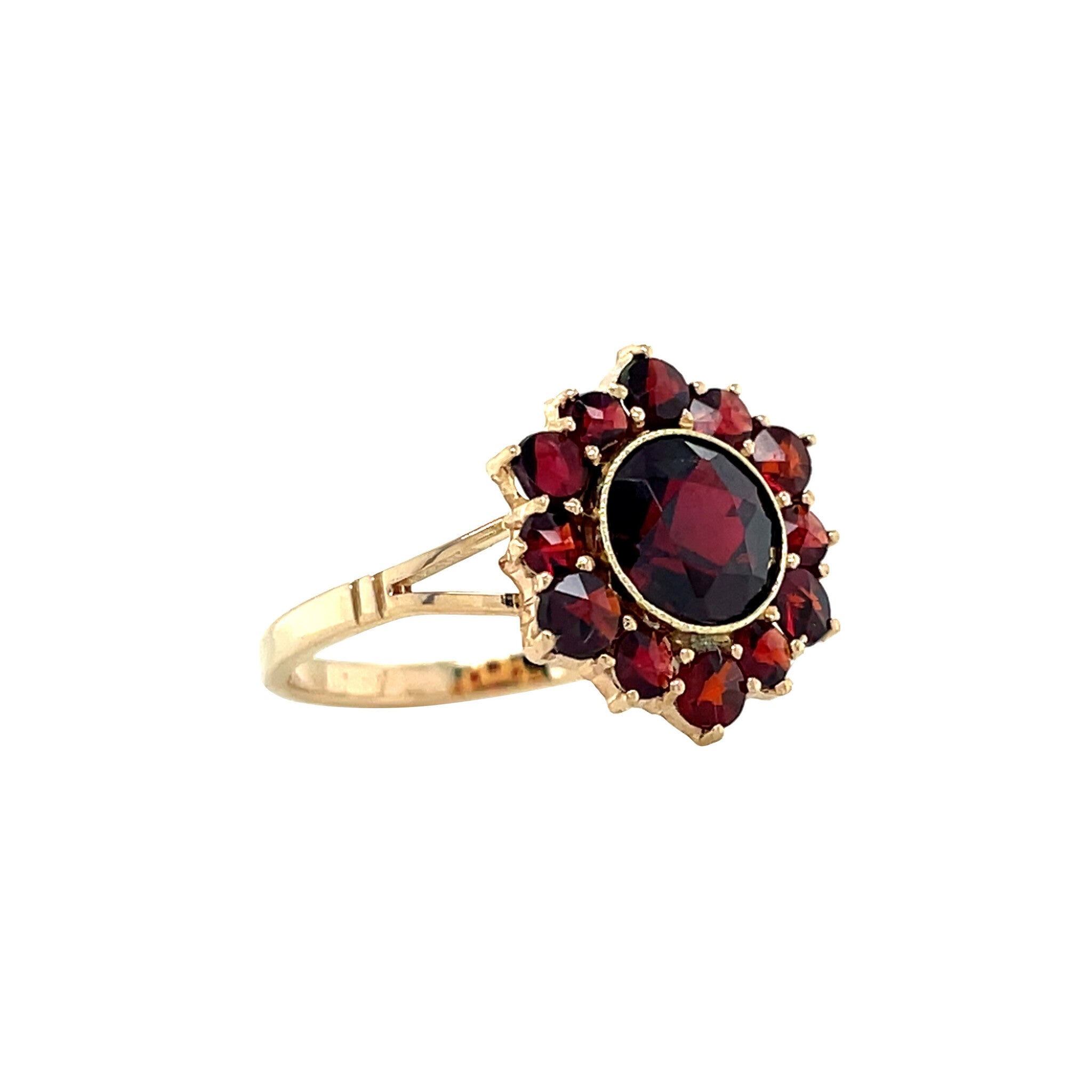 Gouden vintage entourage ring met granaat 14 kt