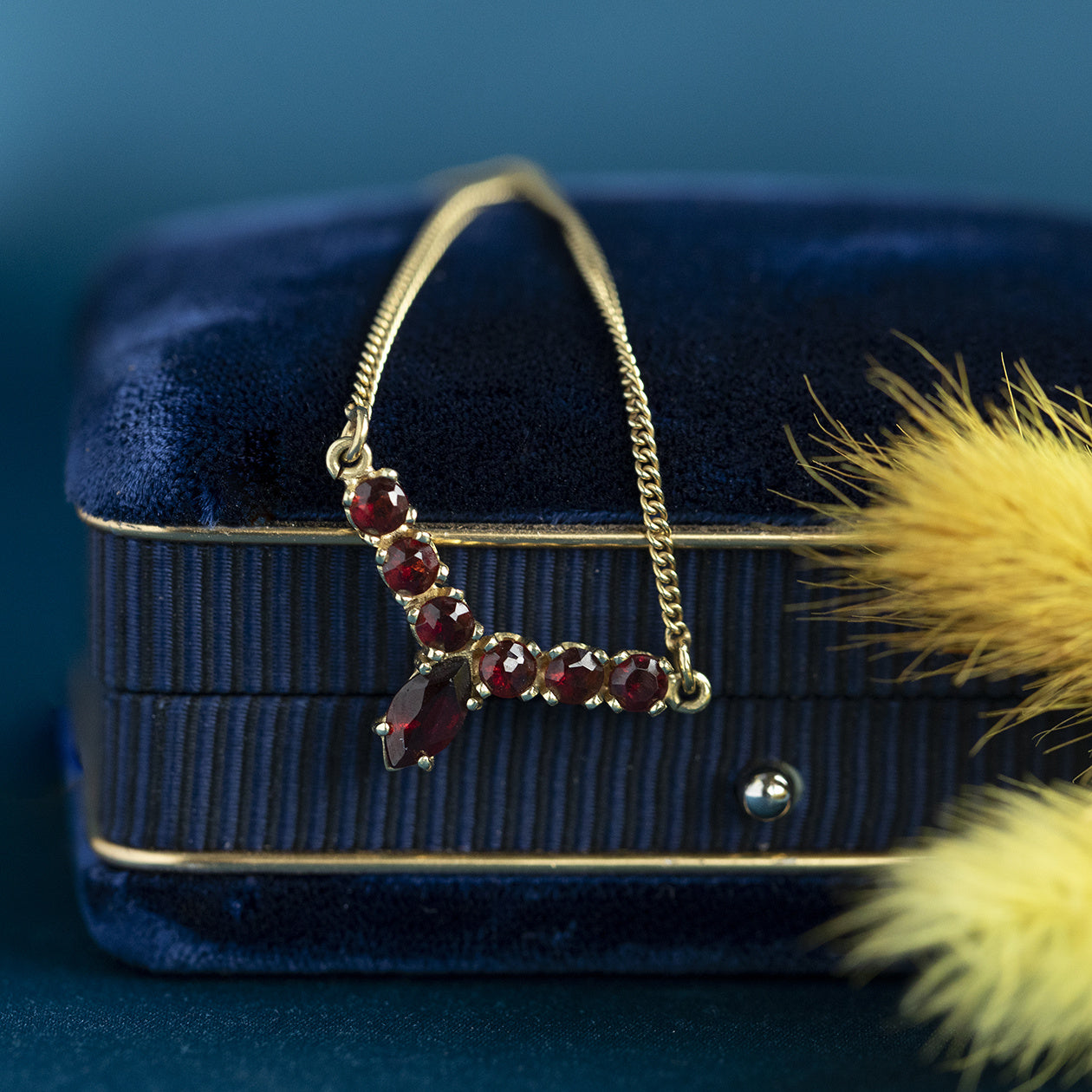 Gouden gourmet collier met granaat hanger 14 krt