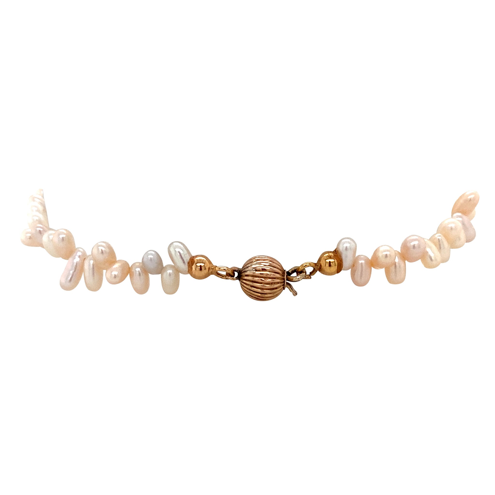 Vintage pearl bracelet with 14 kt gold clasp