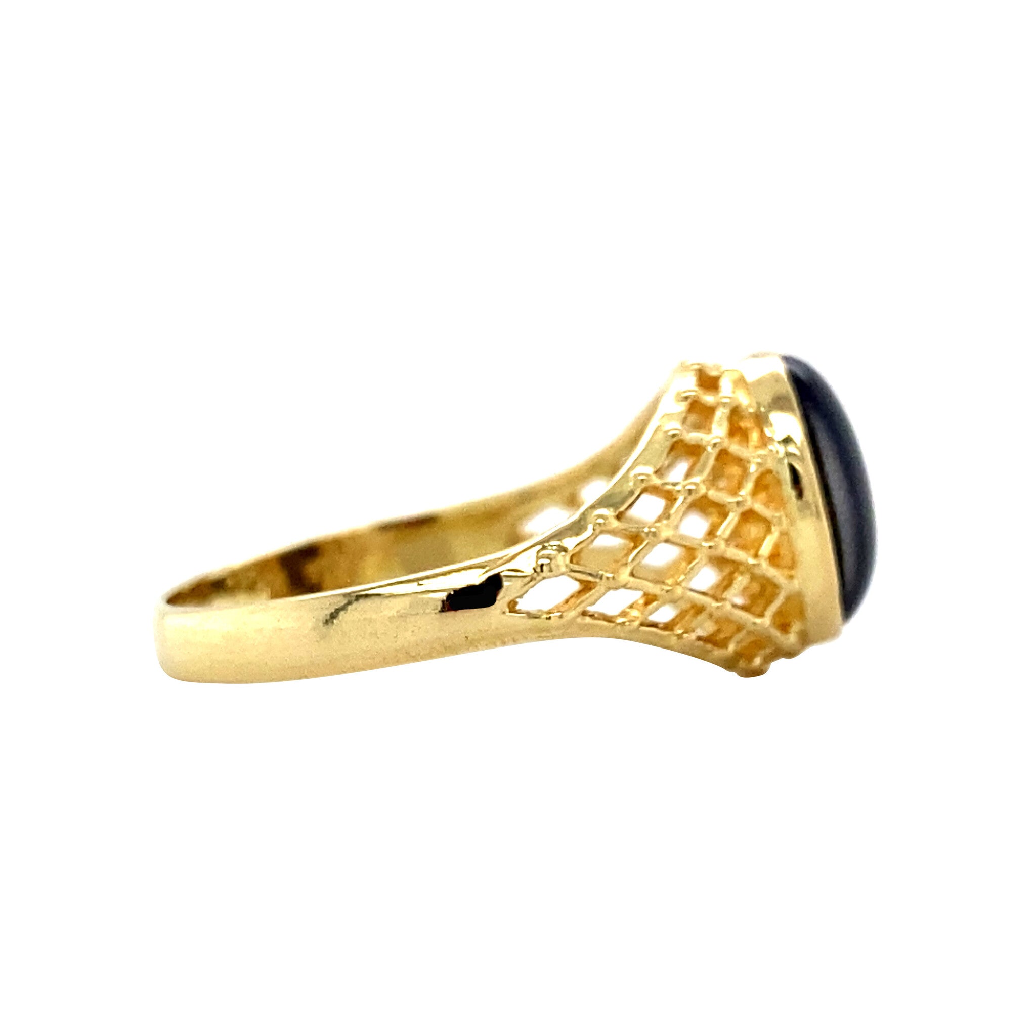 Gold vintage ring with cat eye colour stone 18 krt