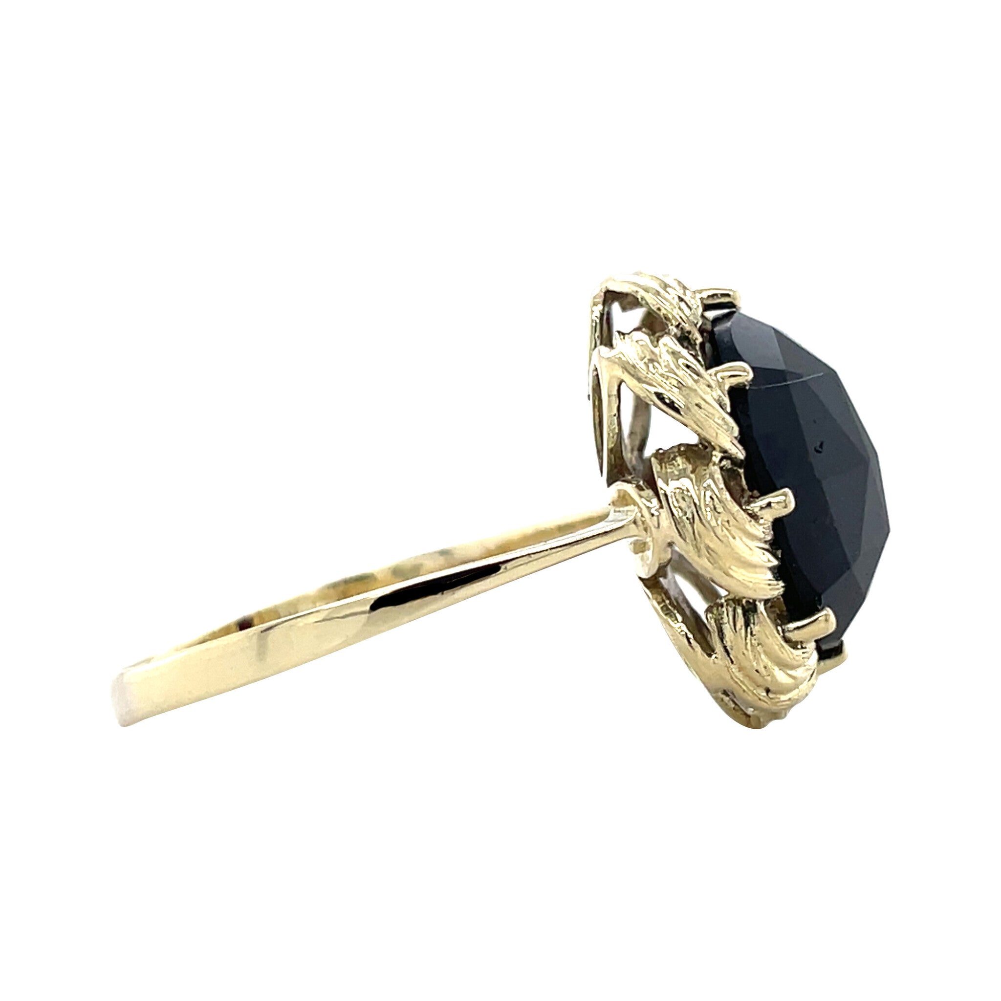 Gouden vintage ring met granaat 14 krt