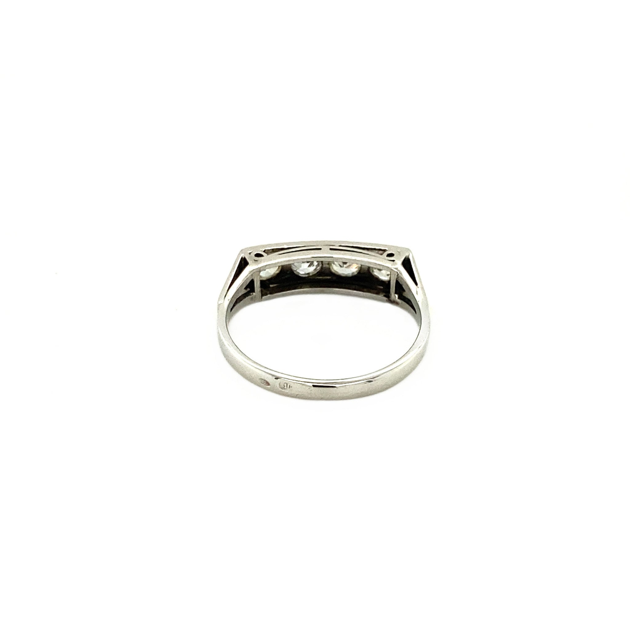 Witgouden ring met diamant 14 krt