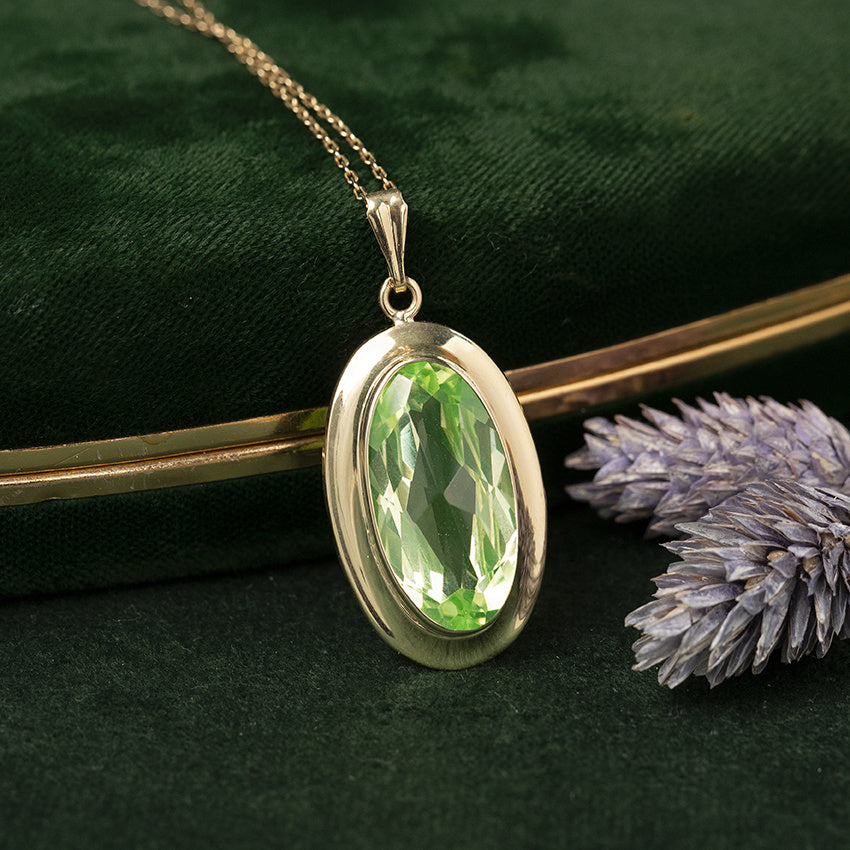 Gouden vintage hanger met spinel 14 kt