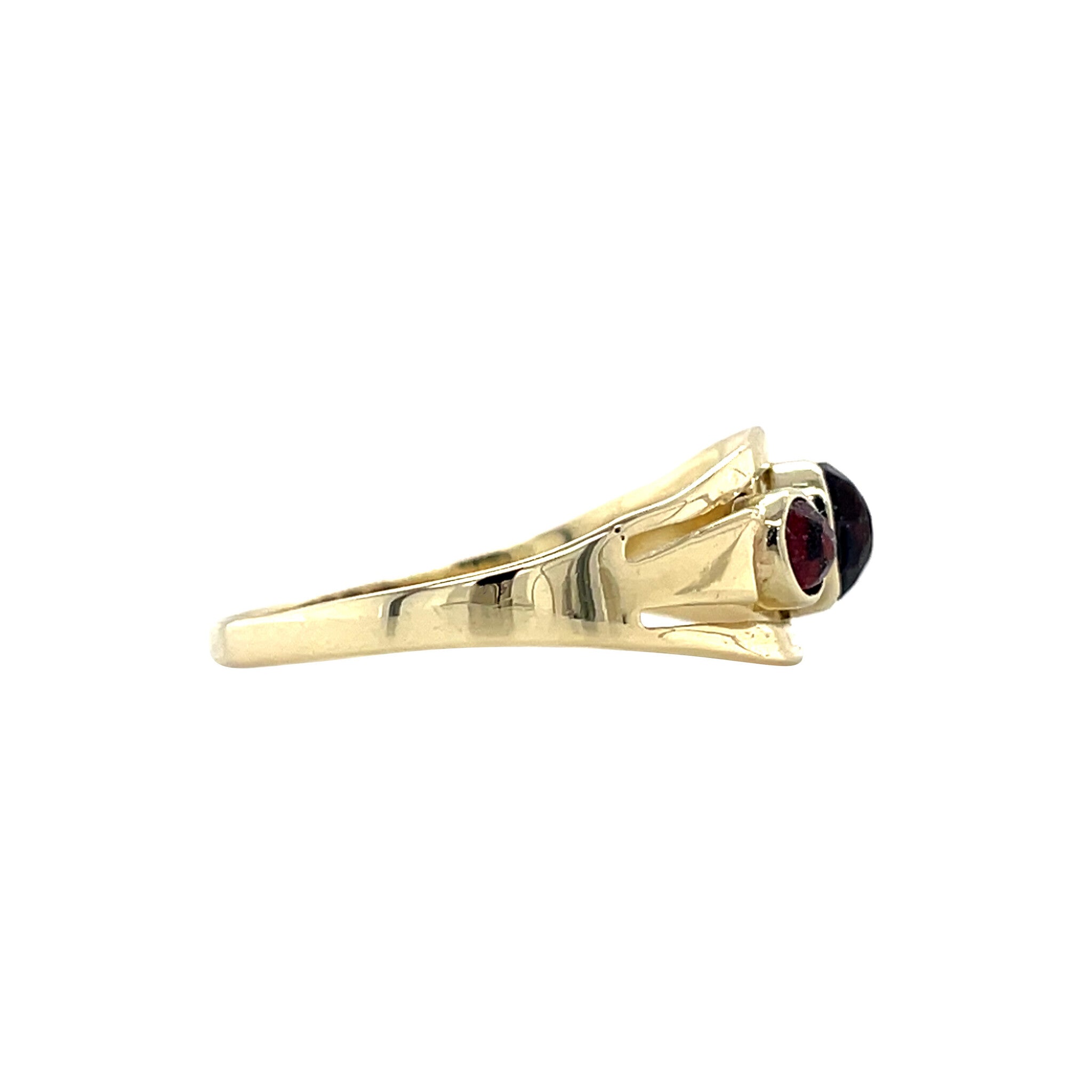 Gouden vintage trigolie ring met granaat 14 kt