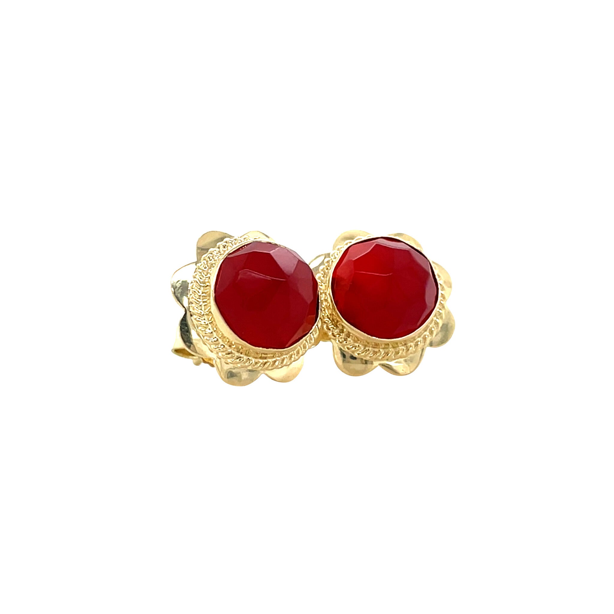 Vintage 14 kt gold stud earrings with carnelian