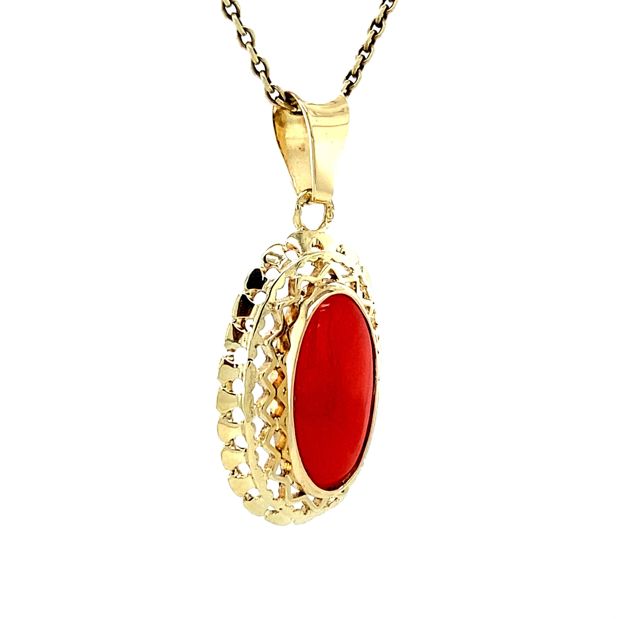 Gold pendant with blood coral 14 kt