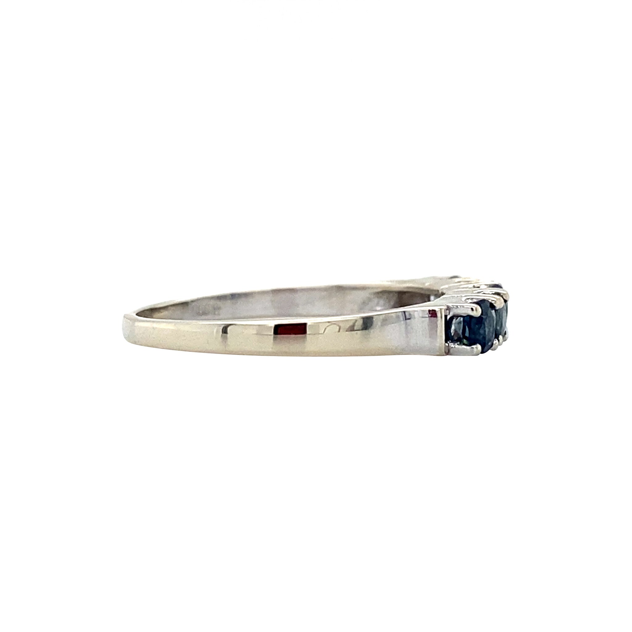 Vintage white gold row ring with sapphire, 14 kt