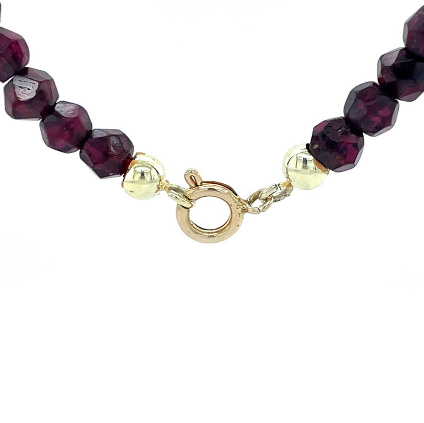 Vintage granaat collier met gouden sluiting 14 kt