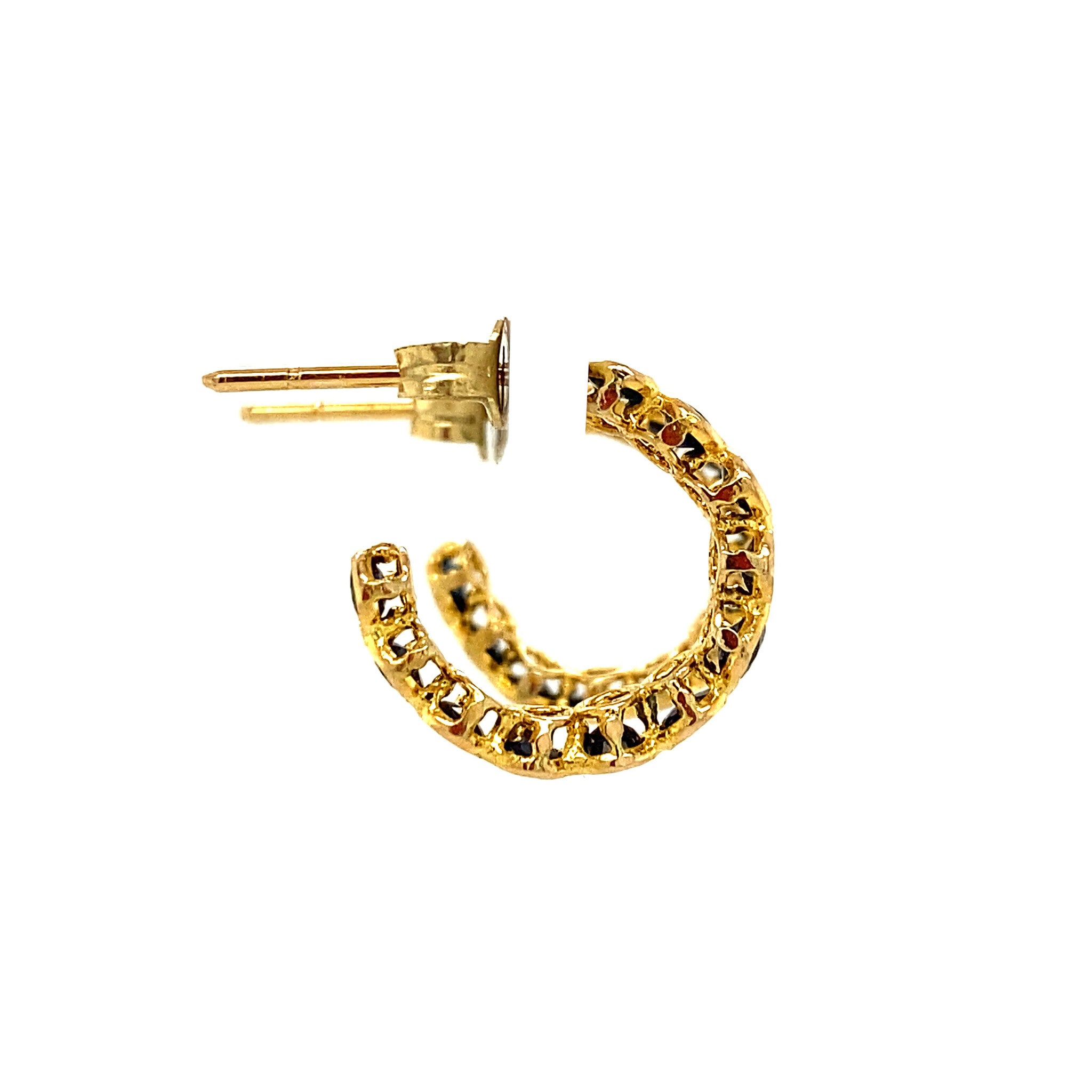 Gold stud earrings with natural sapphire, 14 kt